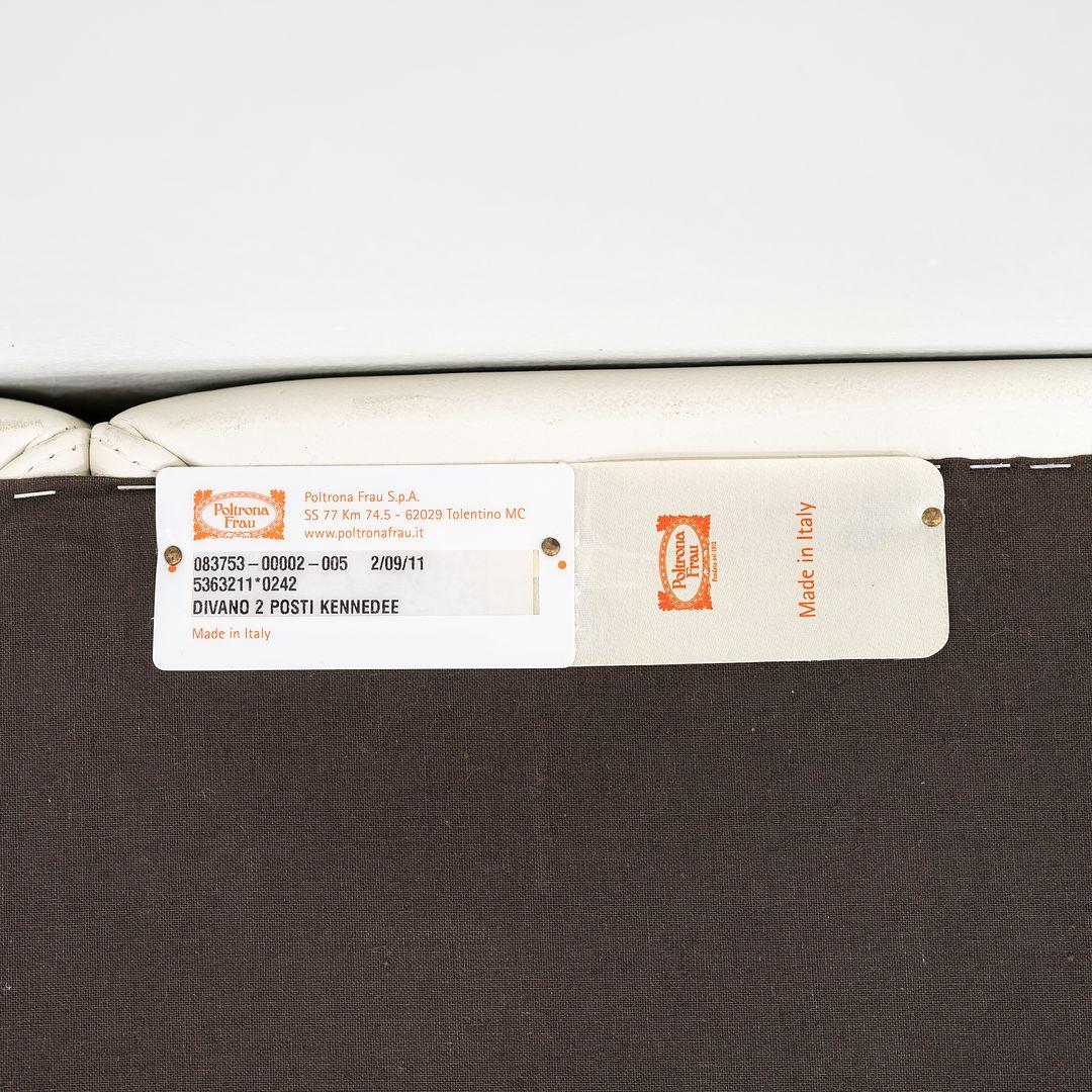2013 Poltrona Frau Kennedee Zweisitzer-Sofa von Jean-Marie Massaud Weißes 2x Avail im Angebot 3