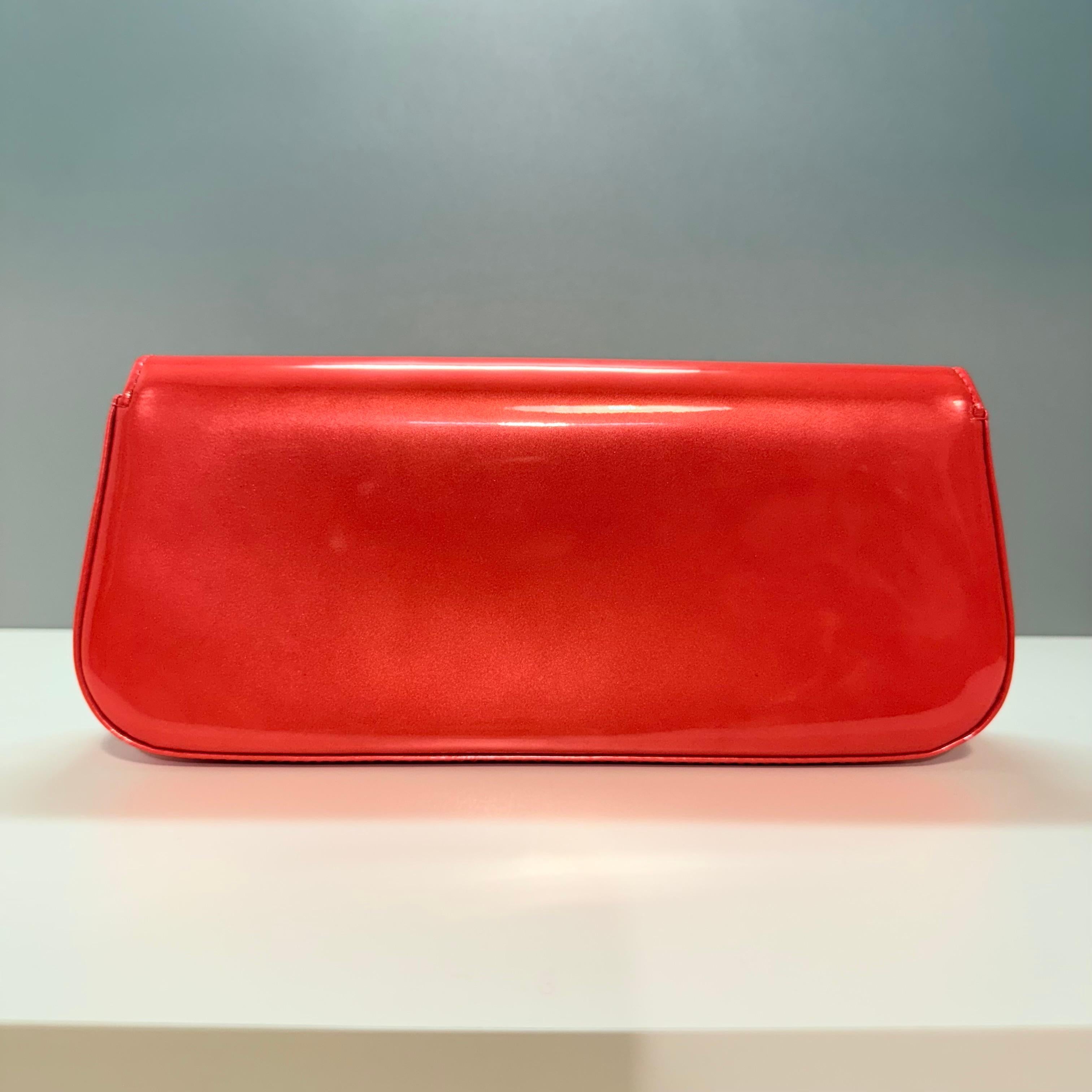 2013 Rare Louis Vuitton Sobe Coral Patent Pochette Excellent état - En vente à Gazzaniga (BG), IT