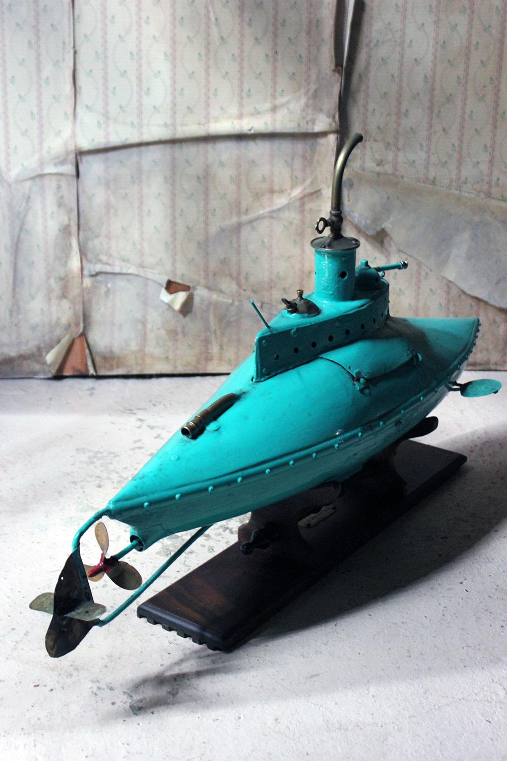 2013 Scratch Built ‘Seahorse’ Experimental Petrol Submarine; by Tom Petrusson 7