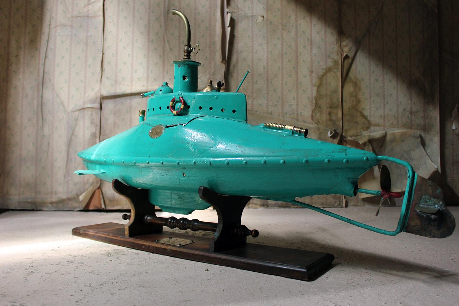 2013 Scratch Built ‘Seahorse’ Experimental Petrol Submarine; by Tom Petrusson 2
