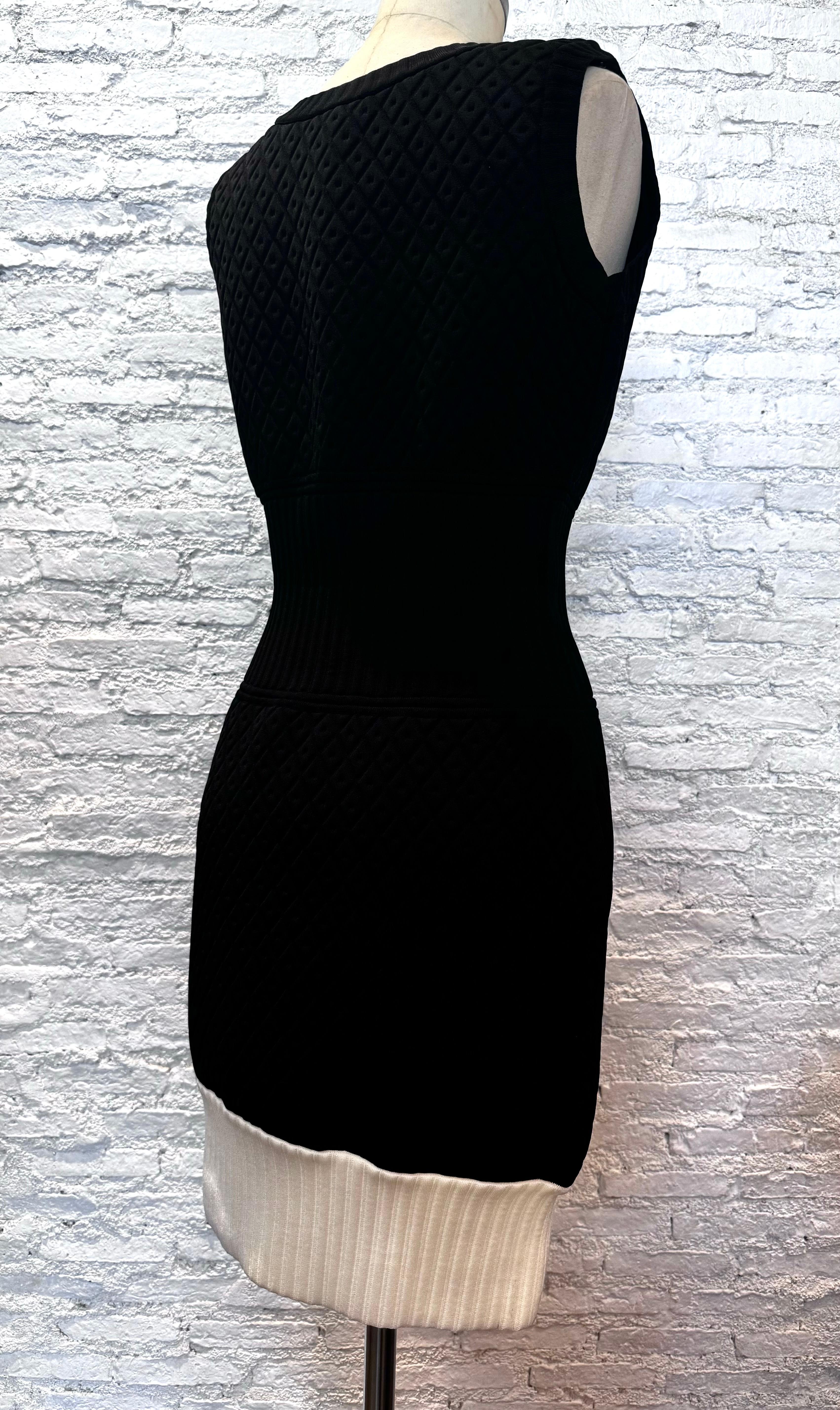 Women's 2013 Spring Sumner CHANEL Black White Matelasse Sleeveless Dress Spandex EU42