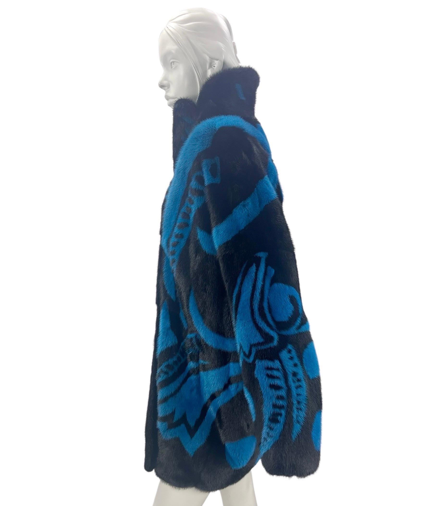 2013 Versace Cappotto Intarsia Visone NWT in vendita 1