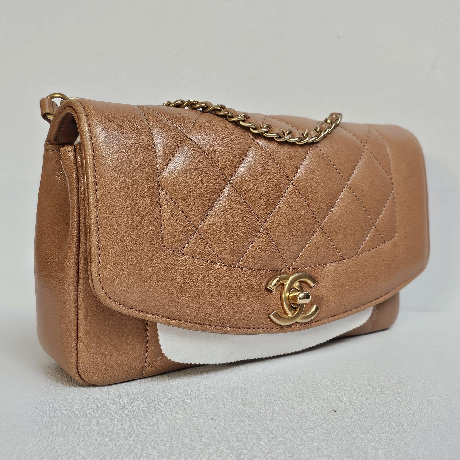 Women's or Men's 2014-2015 Chanel Caramel Diana Flap Bag For Sale