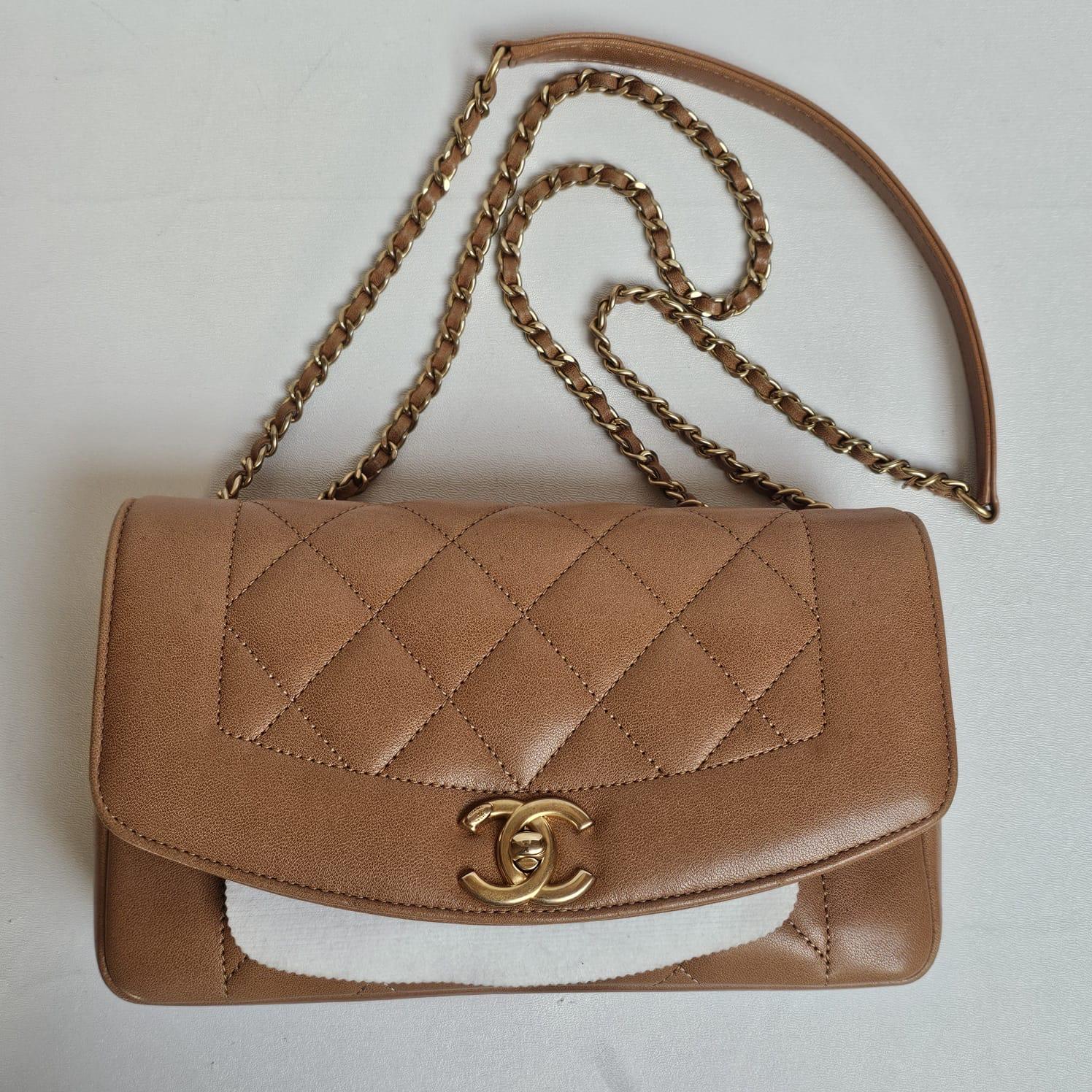 2014-2015 Chanel Karamell Diana Klappe Tasche im Angebot 4