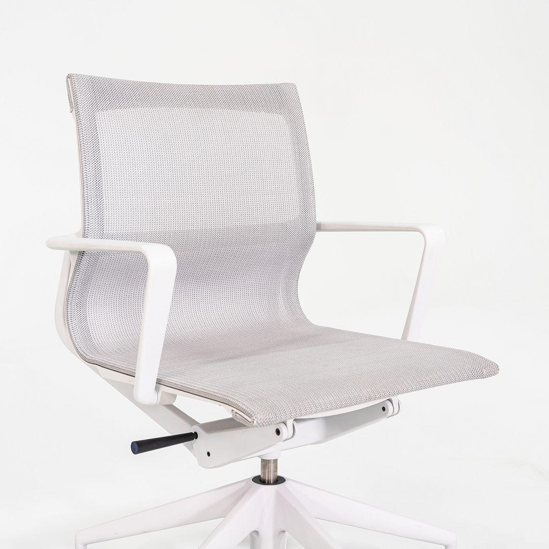 2014 Alberto Meda für Vitra Physix: Schreibtischstühle aus weißem Mesh, 12+ verfügbar (Aluminium) im Angebot