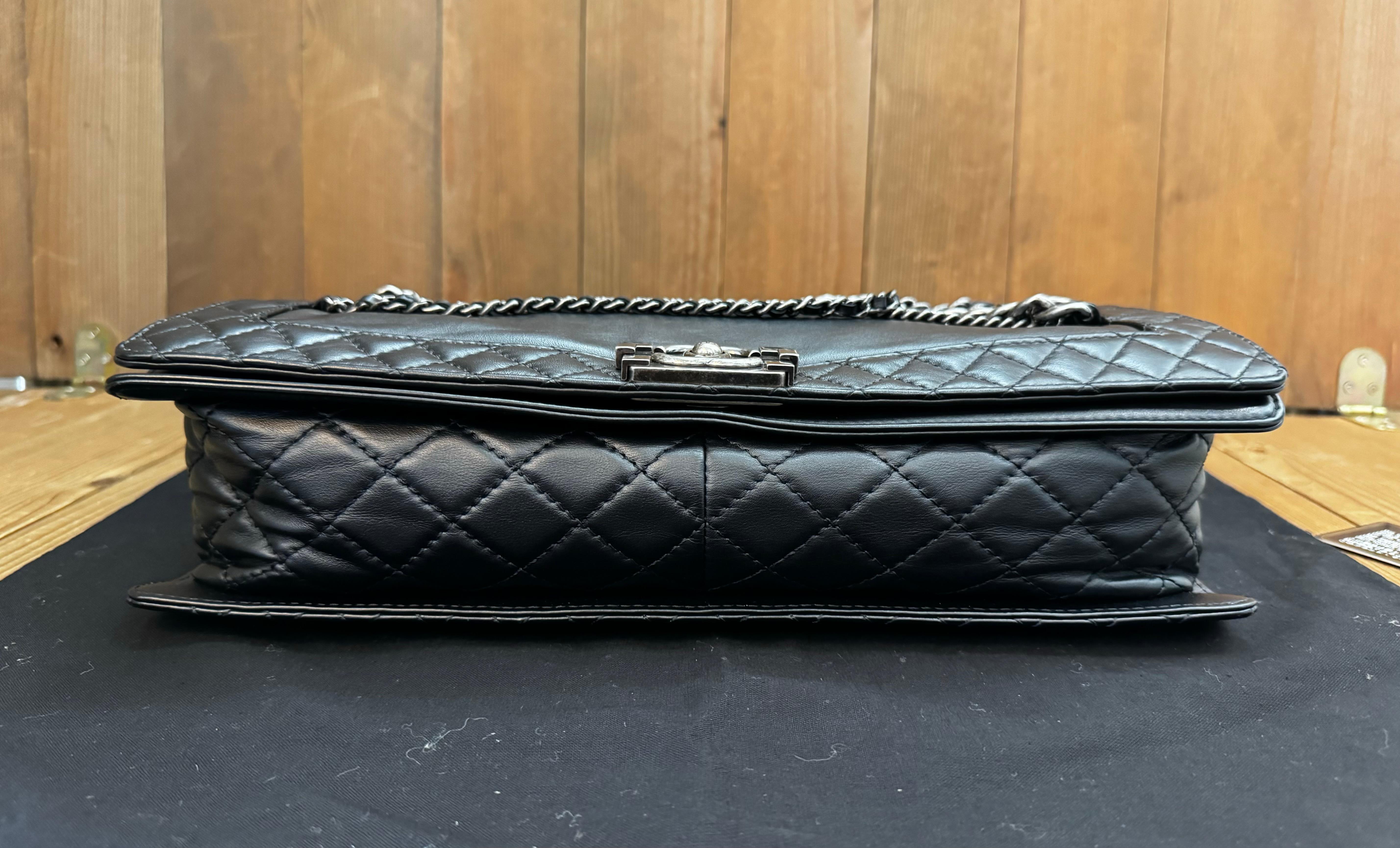 Unused 2014 CHANEL Limited Edition XL Enchained Boy Bag Black Lambskin Silver For Sale 3