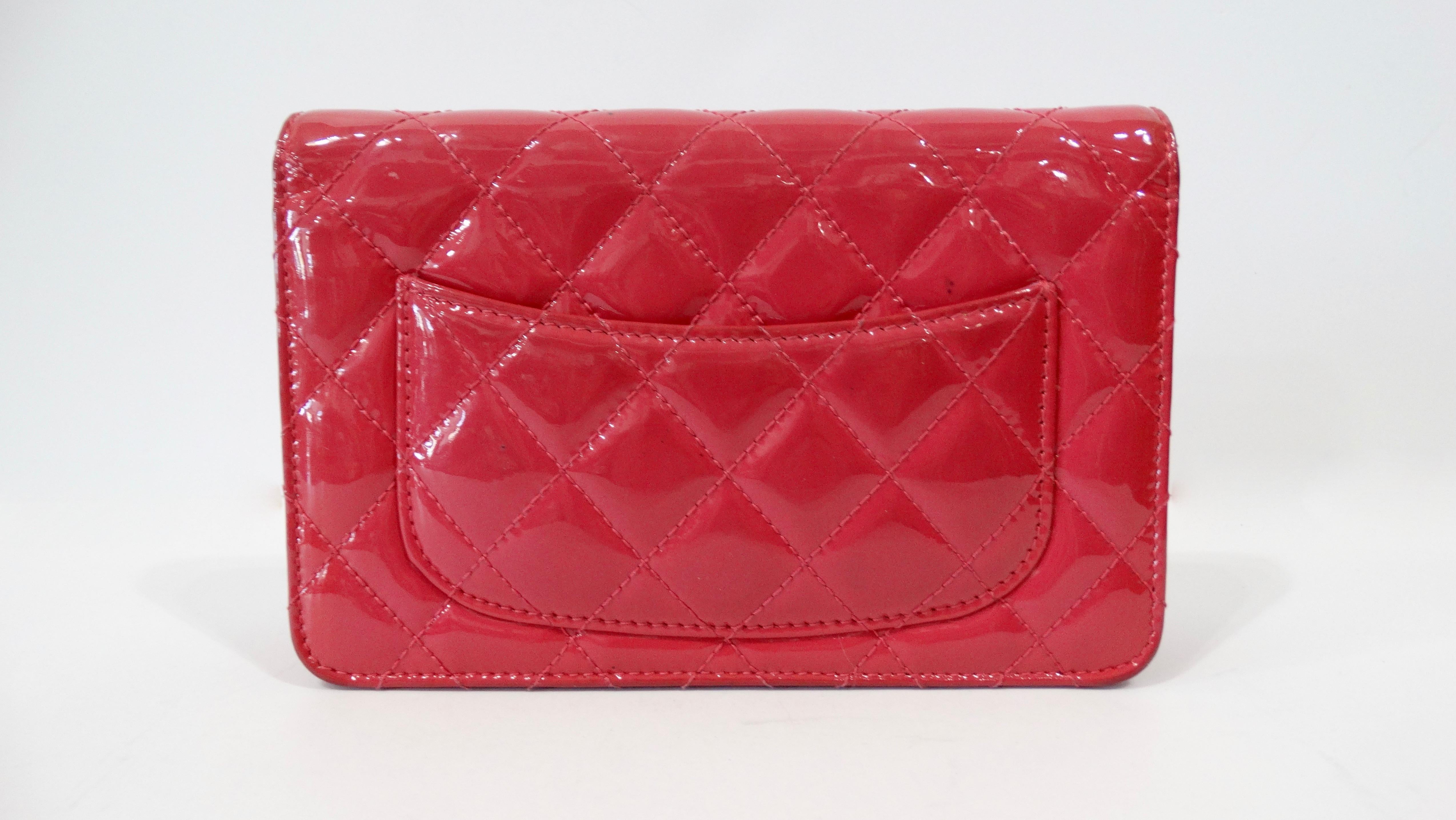 Women's or Men's Chanel 2014 Quilted Patent Leather Wallet Crossbody Bag 