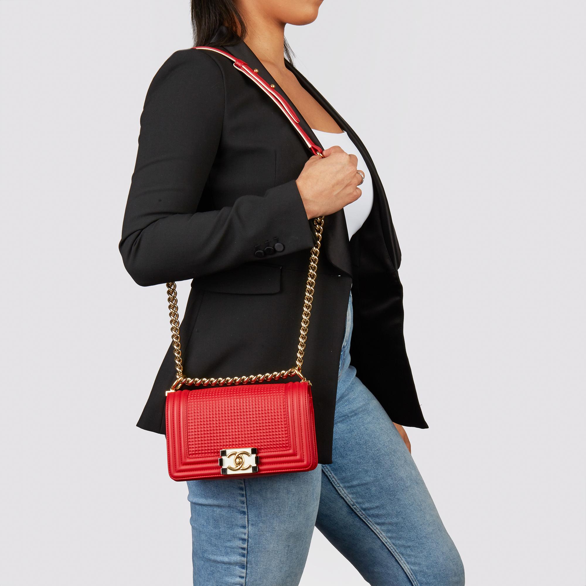 CHANEL
Red & White Lambskin Cube Small Le Boy

Xupes Reference: HB3488
Serial Number: 18985017
Age (Circa): 2014
Accompanied By: Authenticity Card
Authenticity Details: Authenticity Card, Serial Sticker (Made in Italy)
Gender: Ladies
Type: Shoulder,