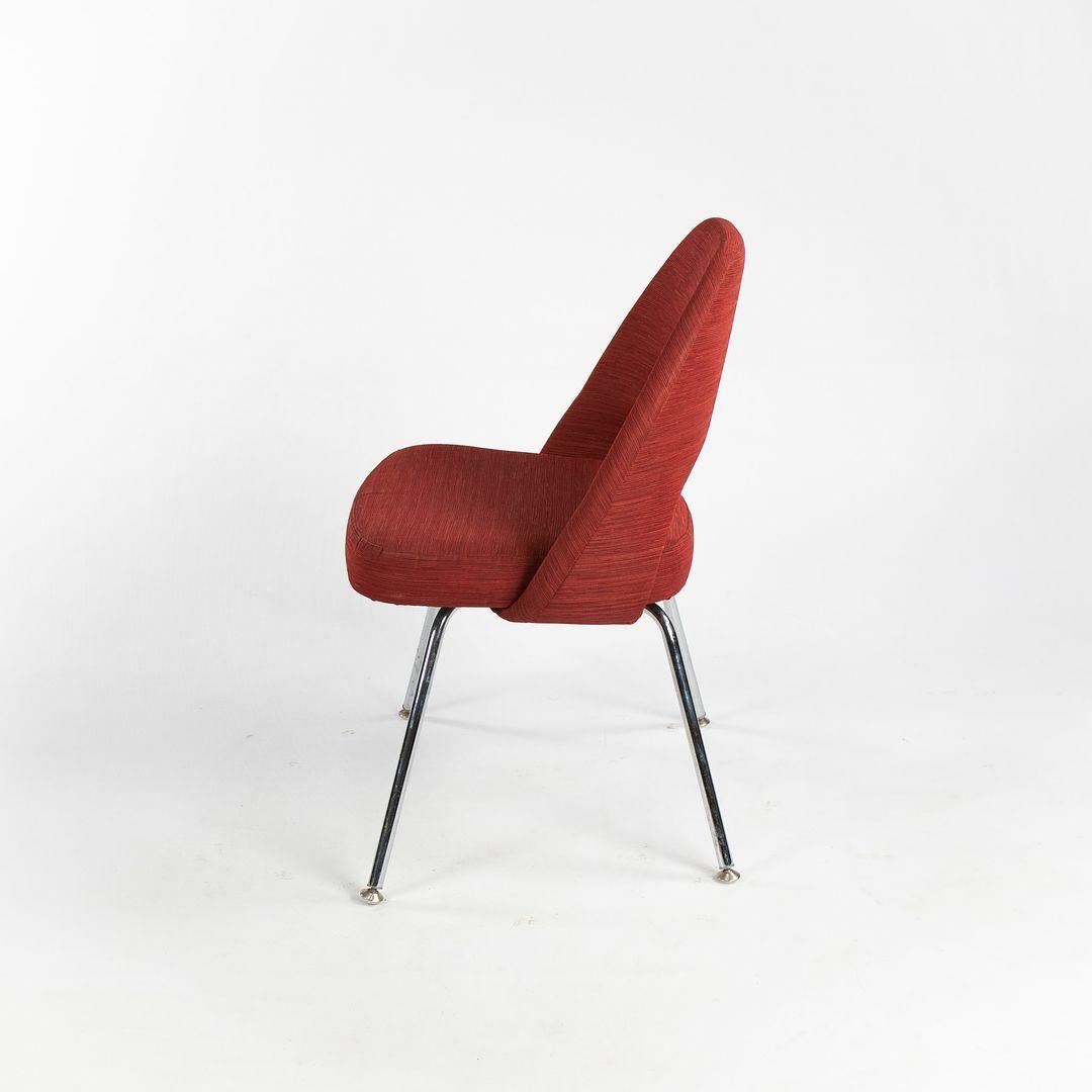 Americano 2014 Eero Saarinen for Knoll Executive Side Chair Modello 72C in Tessuto Rosso in vendita
