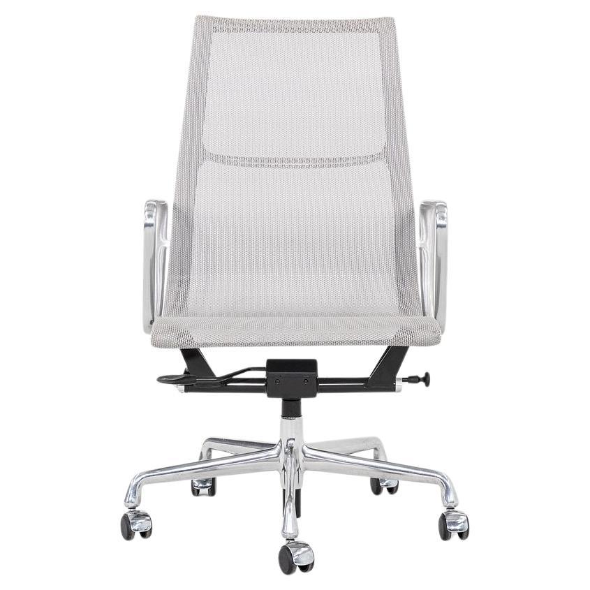 2014 Herman Miller Eames Aluminum Executive Desk Chair, Silver Mesh (8x)