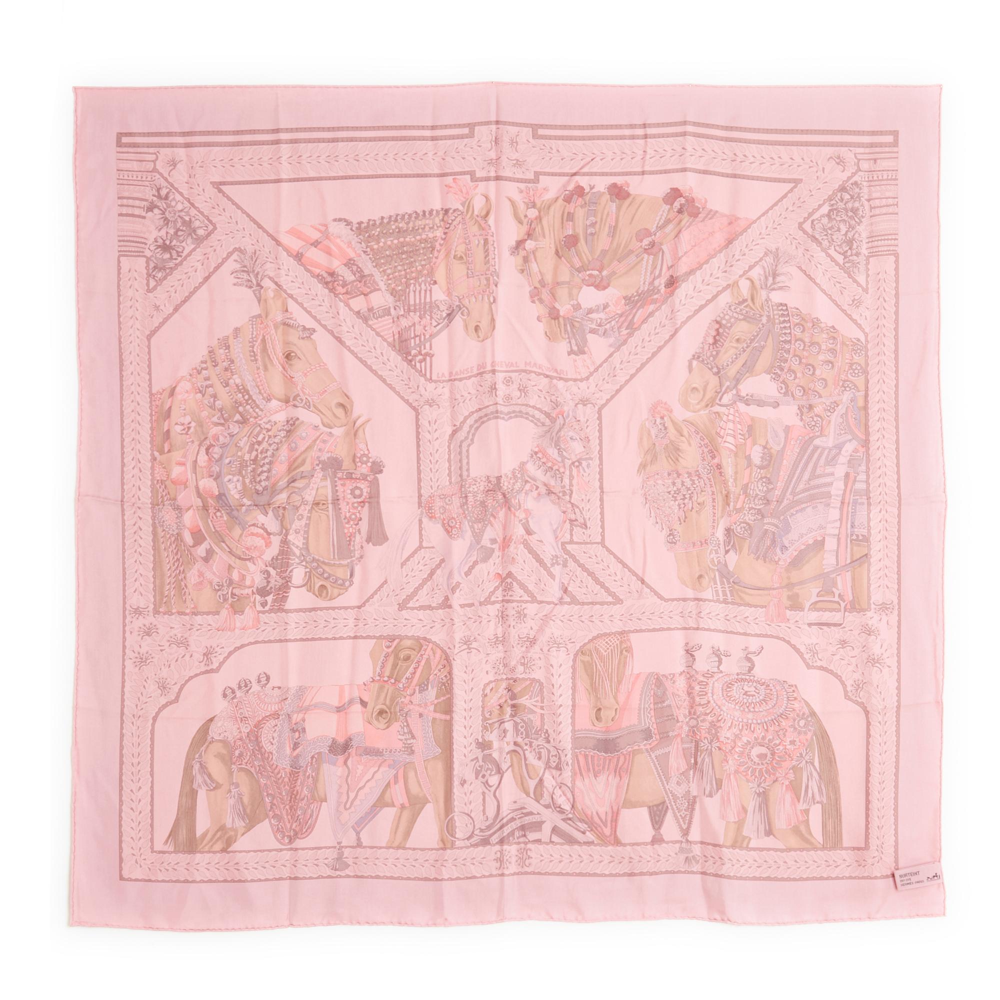 Hermès Quadrat 90 Schal aus Seiden-Twill, La Danse du Cheval Marwari-Muster von Annie Faivre, erstmals 2008 veröffentlicht und 2014 ausnahmsweise in einer gefärbten oder rosa Dip Dye-Version neu aufgelegt. Breite 90 cm x Länge ca. 90 cm. Der Platz