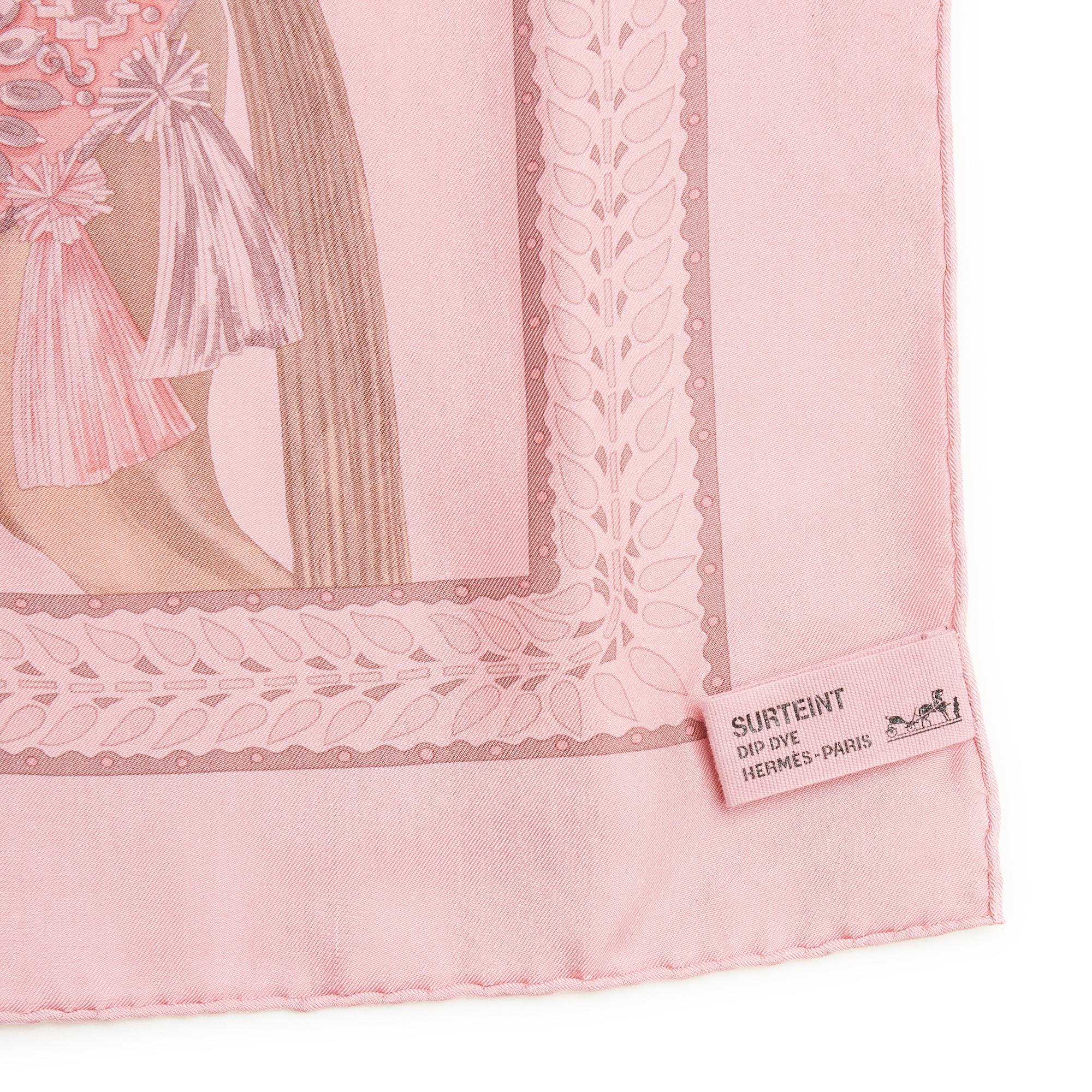 2014 Hermes Cheval Marwari Dip Dye Pink Carre 90 für Damen oder Herren im Angebot