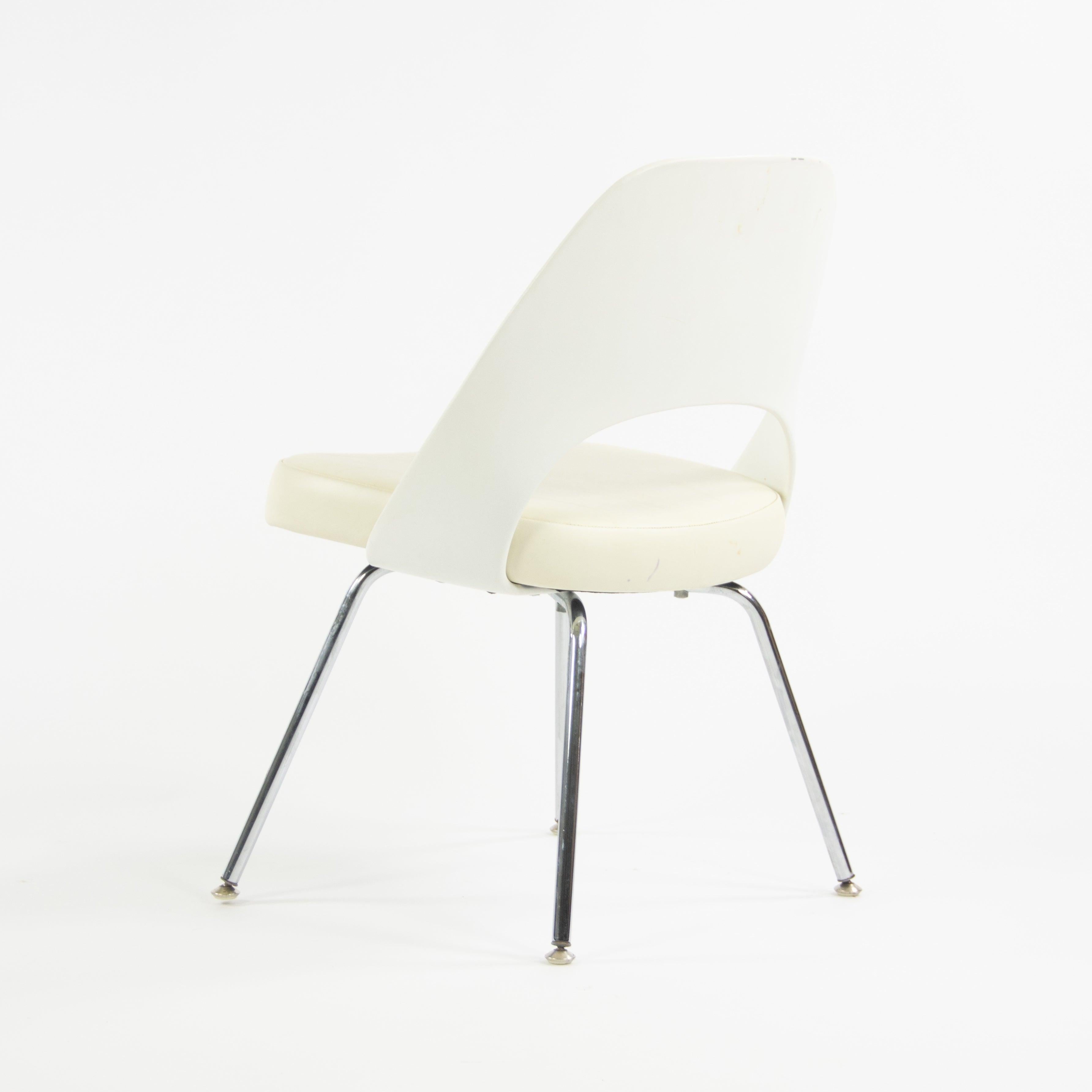 2014 Knoll Studio Eero Saarinen Chefsessel ohne Armlehne Weiß im Zustand „Gut“ im Angebot in Philadelphia, PA