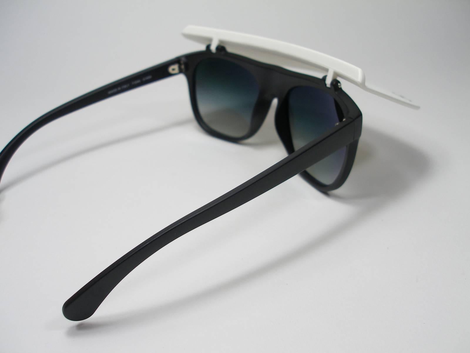 2014 Runway Limited Edition Chanel Visor Sunglasses Black White Cara Delevingne 1