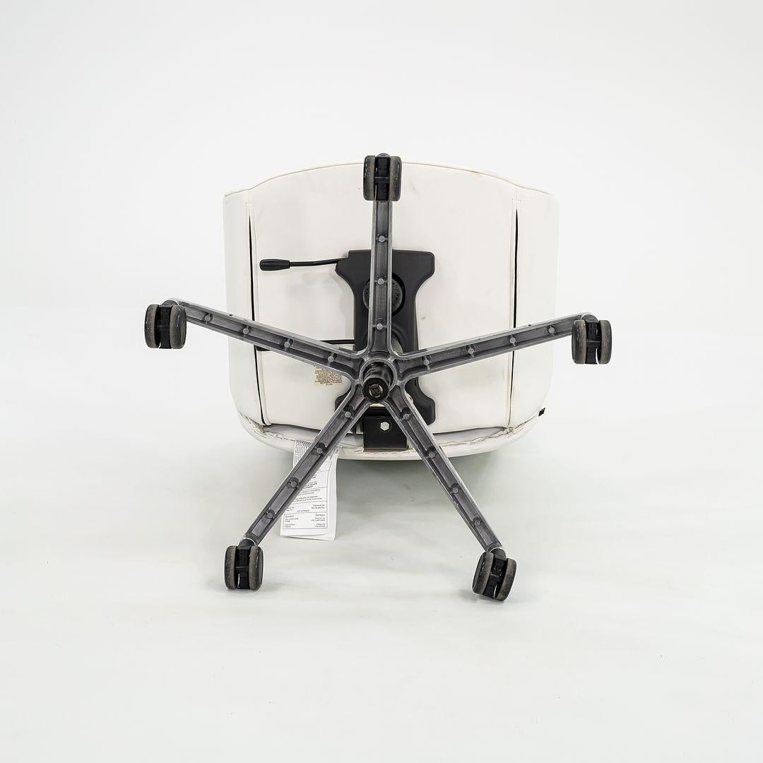 2015 Brian Kane für Steelcase Bindu Executive Conference Schreibtischstühle aus Leder im Angebot 2