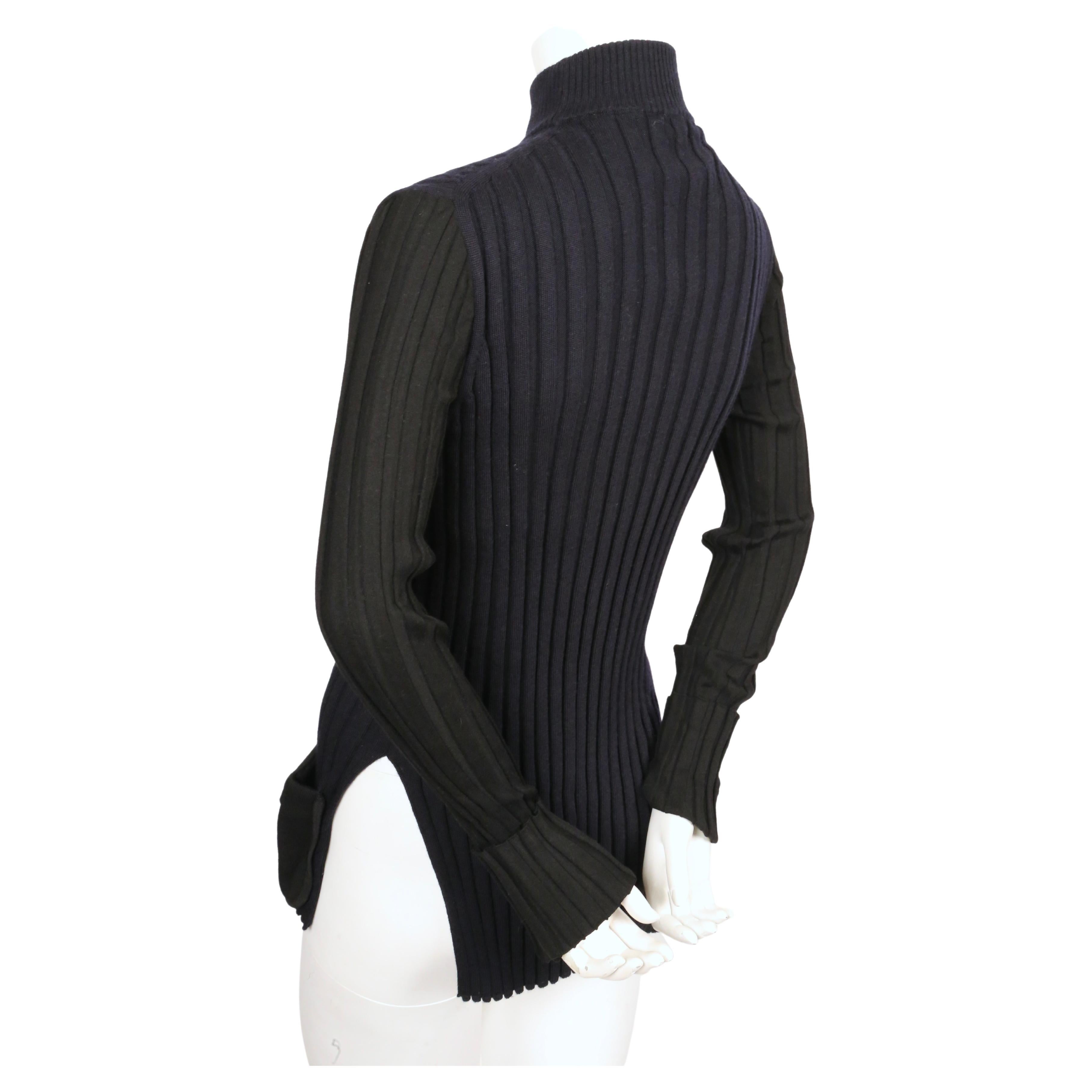 2015 CELINE by PHOEBE PHILO navy & black ribbed sweater tunic with patch pockets In Good Condition For Sale In San Fransisco, CA