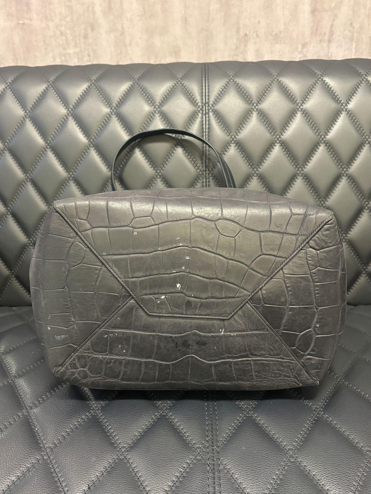 2015 Celine Navy Croc Embossed Phantom Tote Bag For Sale 11