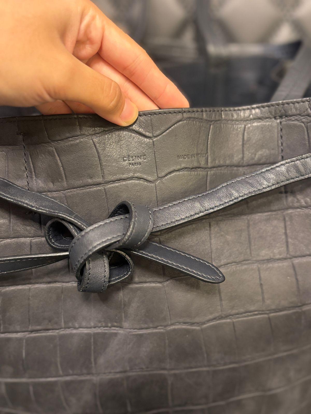 2015 Celine Navy Croc Embossed Phantom Tote Bag For Sale 4