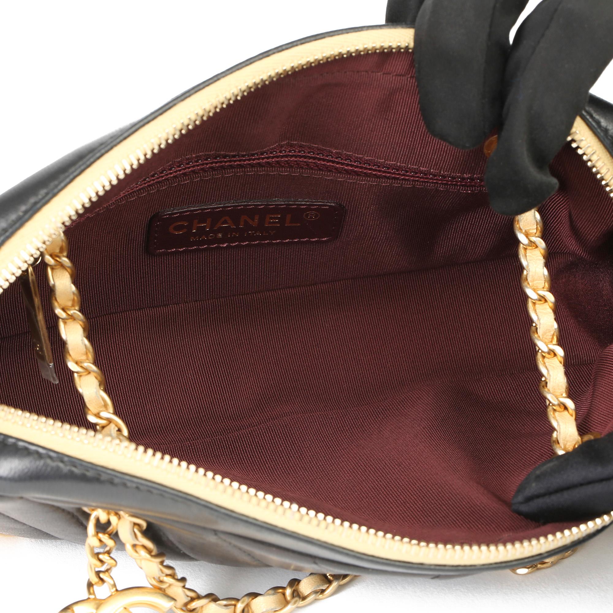 2015 Chanel Schwarz & Gold Chevron gesteppt Lammfell zeitlosen Charme Kameratasche 7