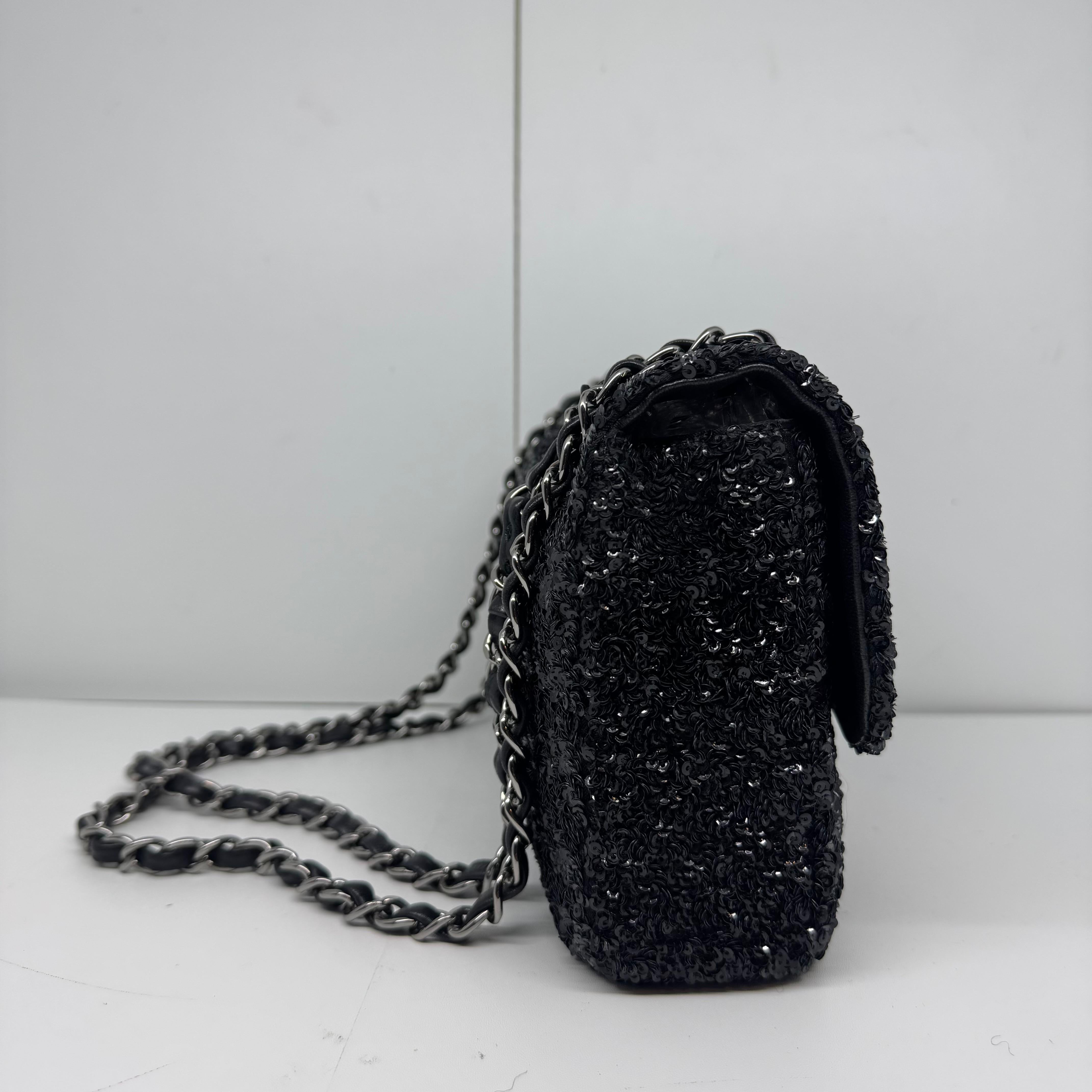 2015 Chanel Black Sequin Medium Single Classic Flap Bag (Sac à rabat classique) en vente 16