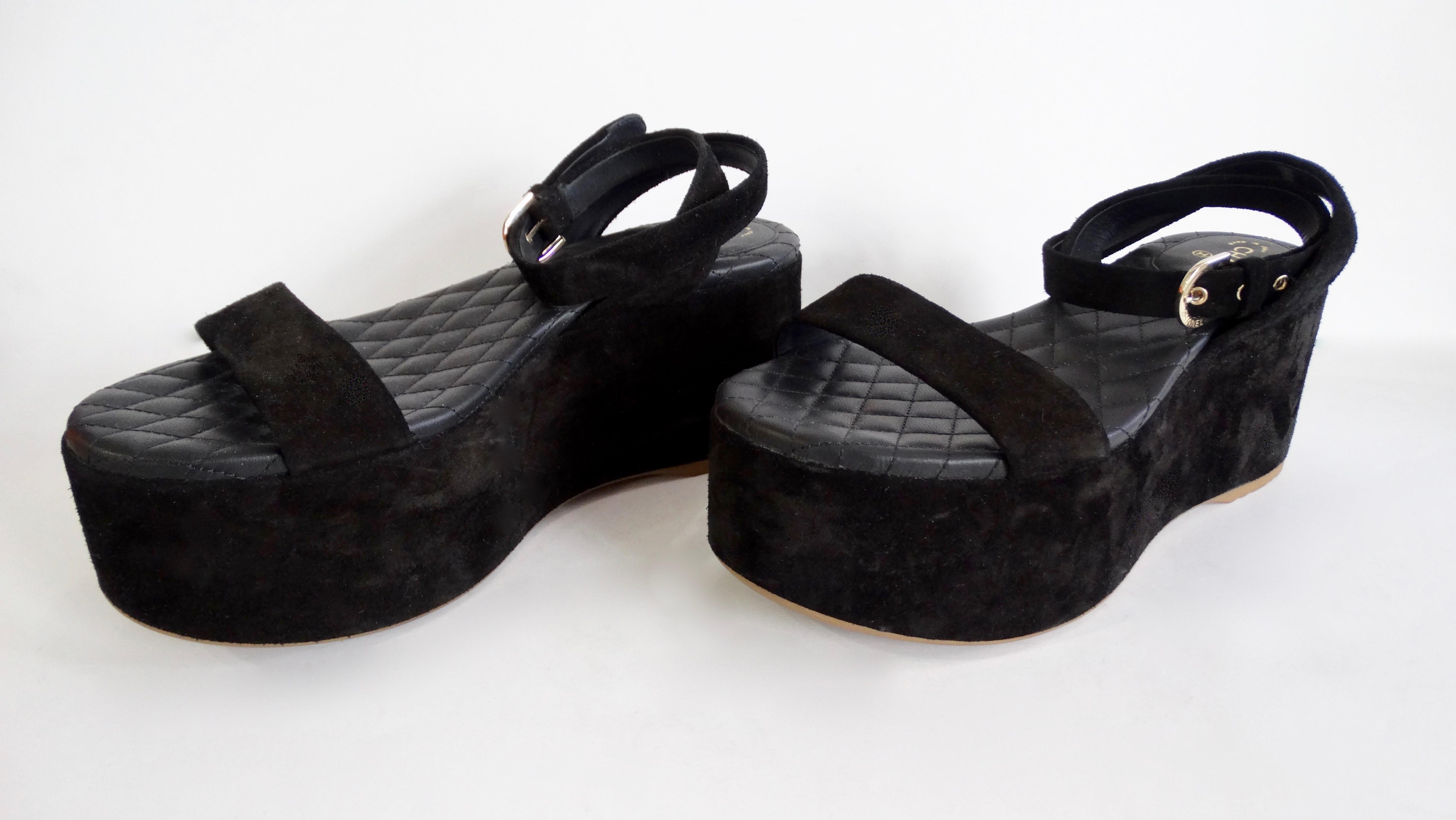 Chanel 2015 Black Suede Platform Sandals  In Good Condition In Scottsdale, AZ