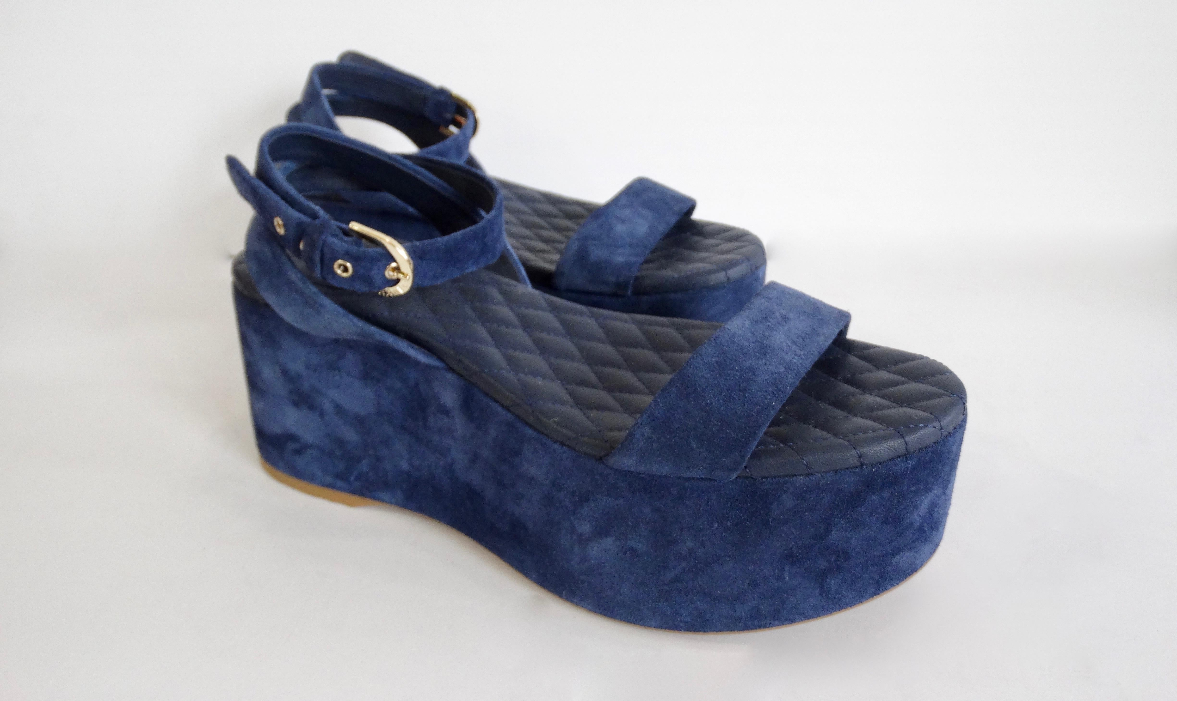 Chanel 2015 Blue Suede Platform Sandals  In Good Condition In Scottsdale, AZ