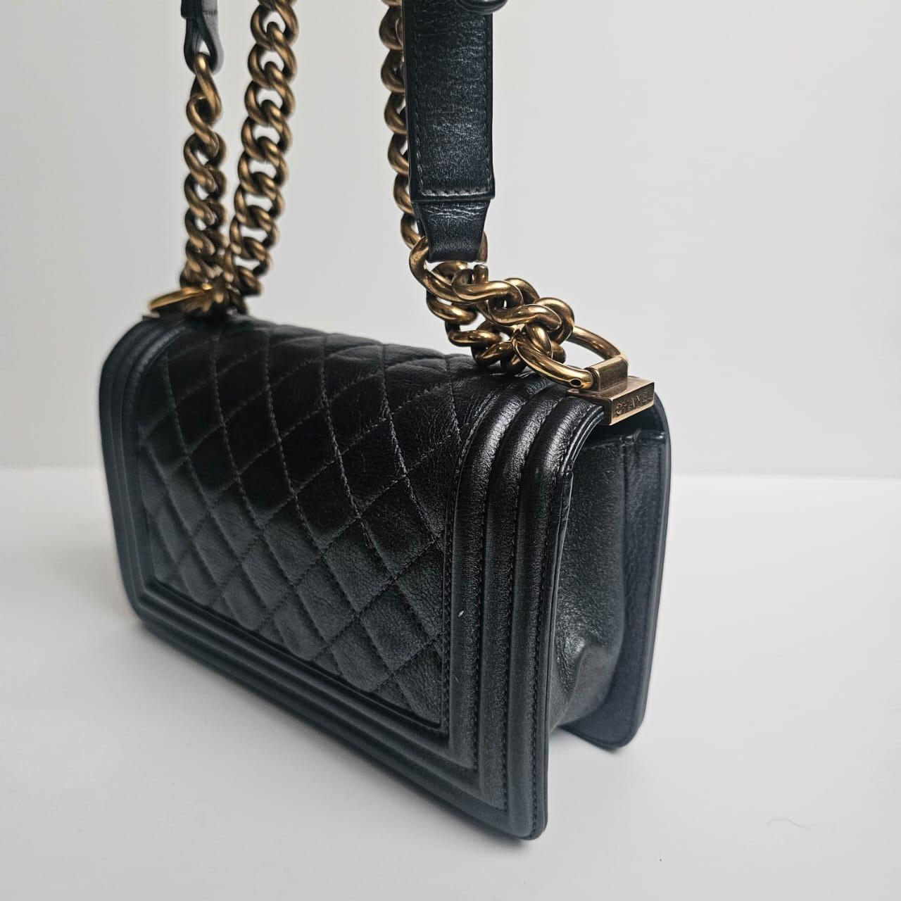 Chanel petit sac Boy matelassé gris foncé métallisé, 2015 en vente 12