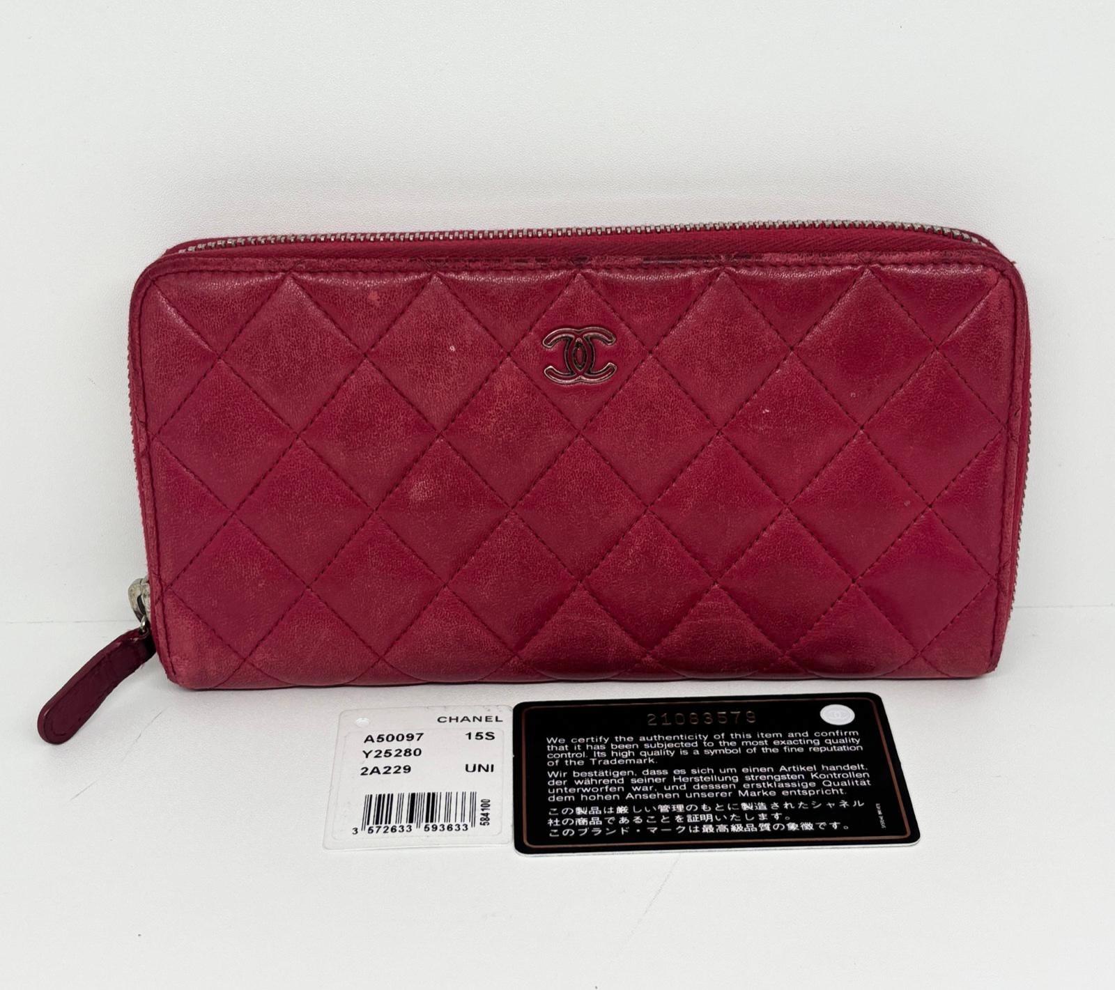 2015 Chanel Red Lambskin Quilted Zip Wallet For Sale 6