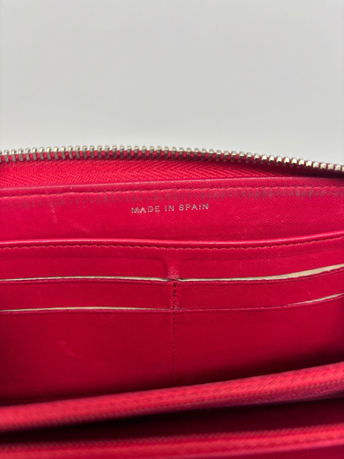 2015 Chanel Red Lambskin Quilted Zip Wallet For Sale 5