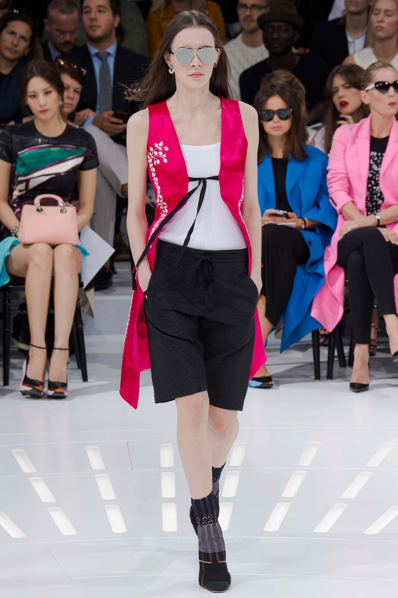2015 Christian Dior Gilet Swing Navy con ricamo fucsia in vendita 4