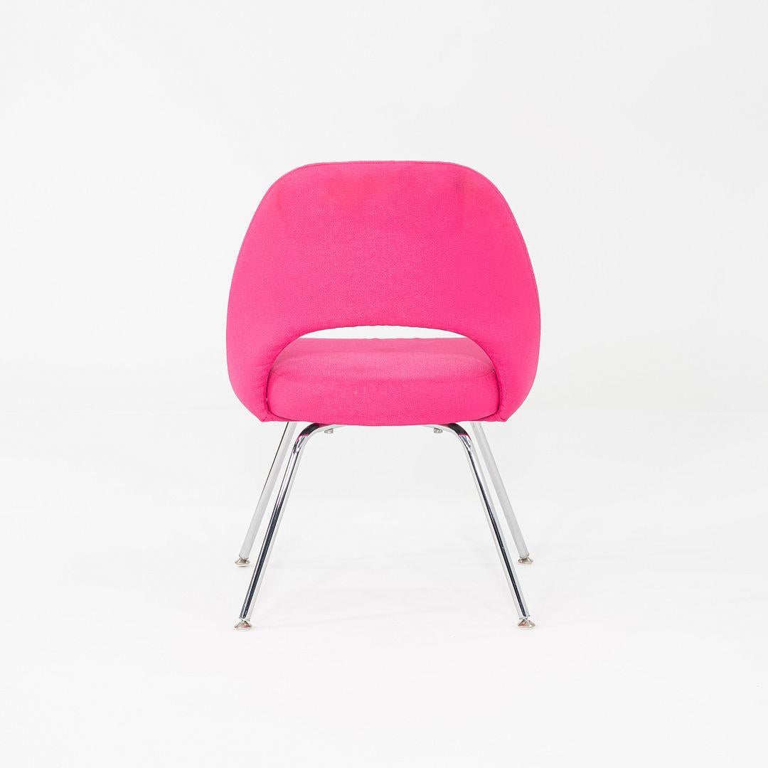 2015 Eero Saarinen for Knoll Armless Executive Dining Chair in Pink Fabric en vente 3
