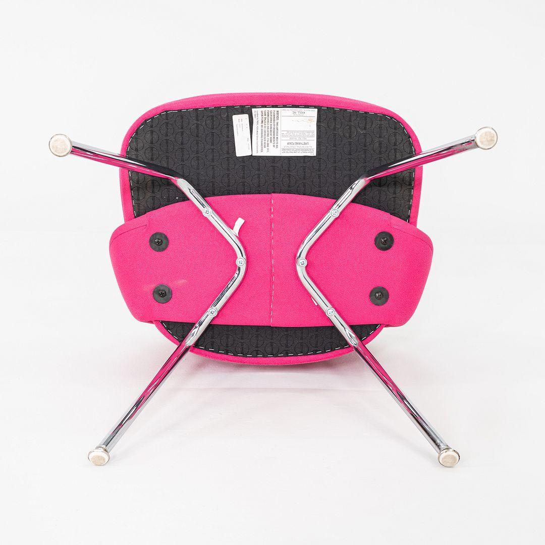 Acier 2015 Eero Saarinen for Knoll Armless Executive Dining Chair in Pink Fabric en vente