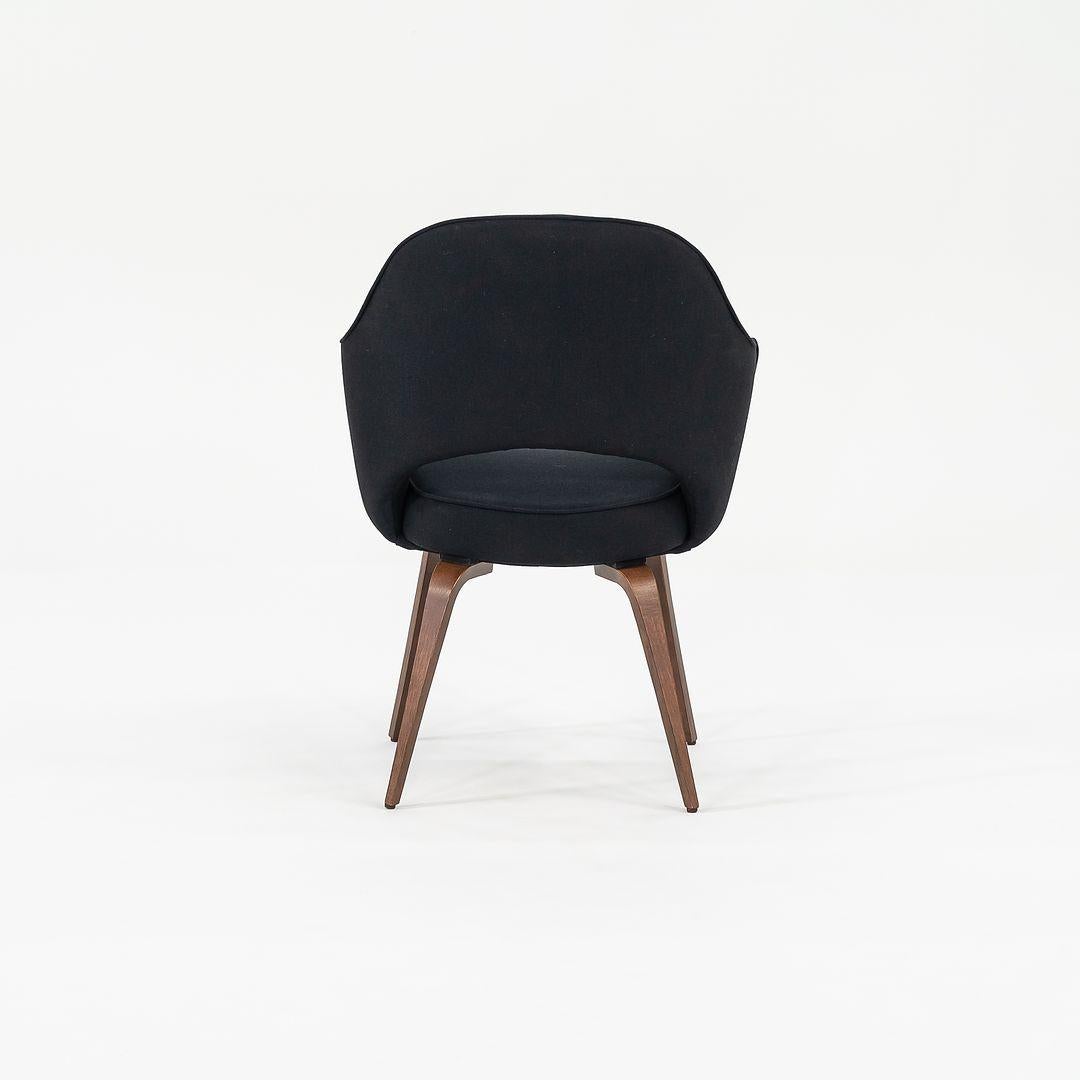 2015 Eero Saarinen para Knoll Sillón Ejecutivo de Tela con Patas de Roble en venta 3