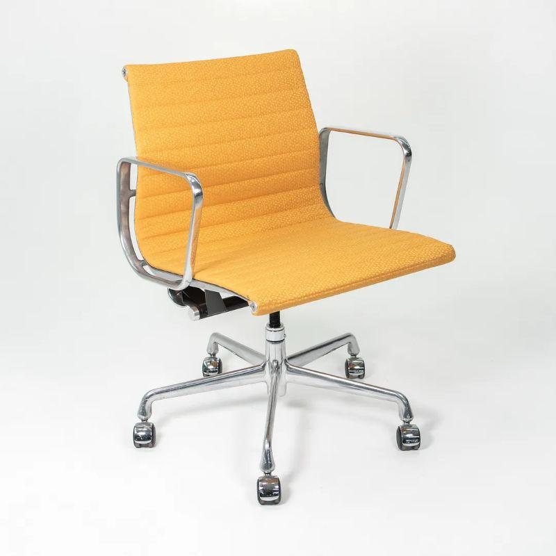 Contemporary 2015 Herman Miller Eames Aluminum Group Management Desk Chair in Yellow Fabric