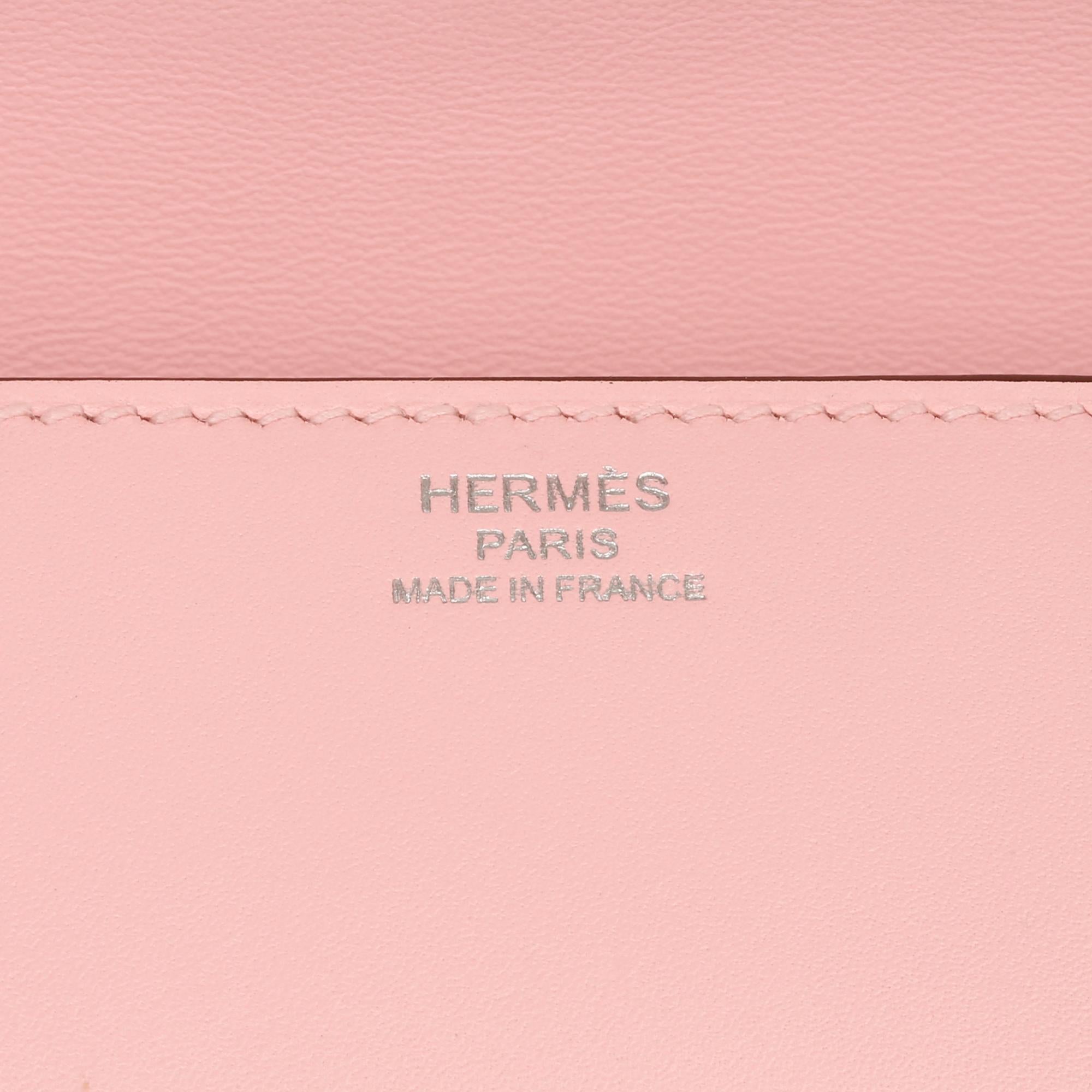 2015 Hermès Rose Sakura Tadelakt Leather Egee en vente 5