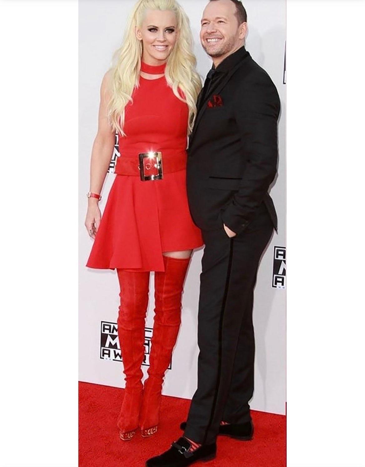 Bottes hautes Versace 2015 Look #8 en cuir suédé rouge Taille 38 - 8 en vente 2
