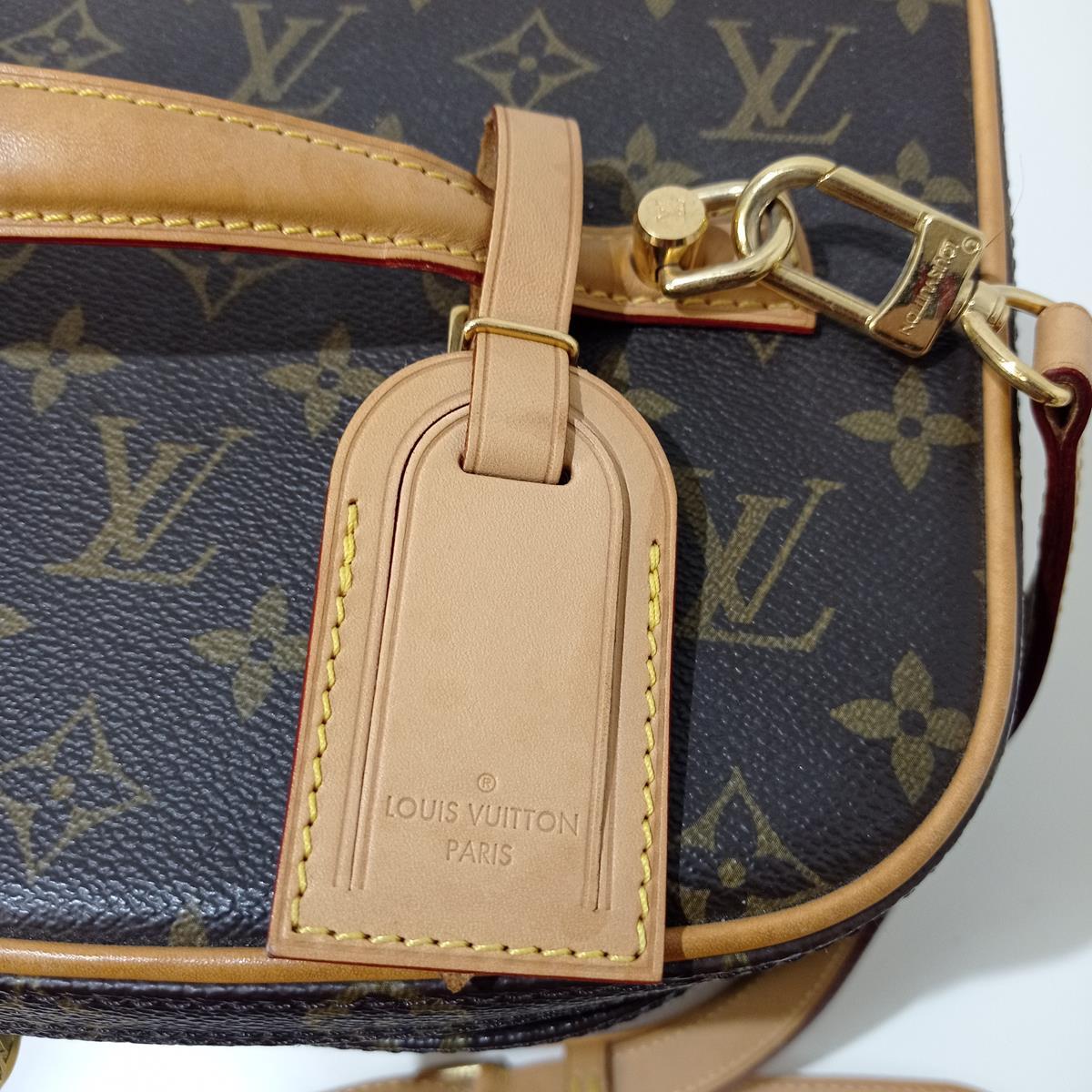 2015 Louis Vuitton Monogram Beauty Case 