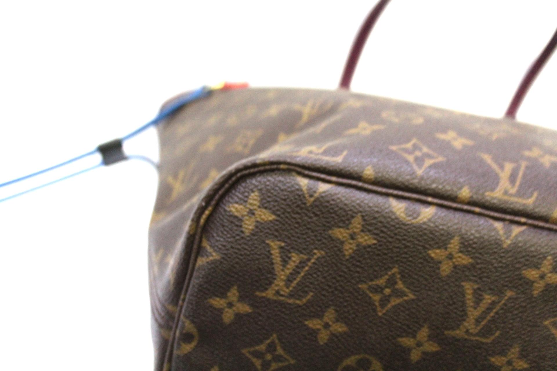 Black 2015 Louis Vuitton Monogram Neverfull MM Totem Bag