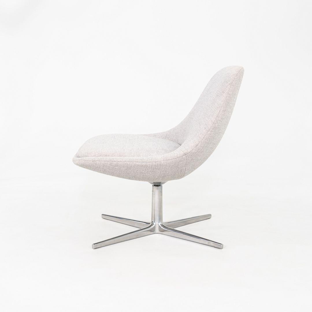 2015 Noe Duchaufour-Lawrance pour Bernhardt Design Chiara Swivel Lounge Chair Bon état - En vente à Philadelphia, PA