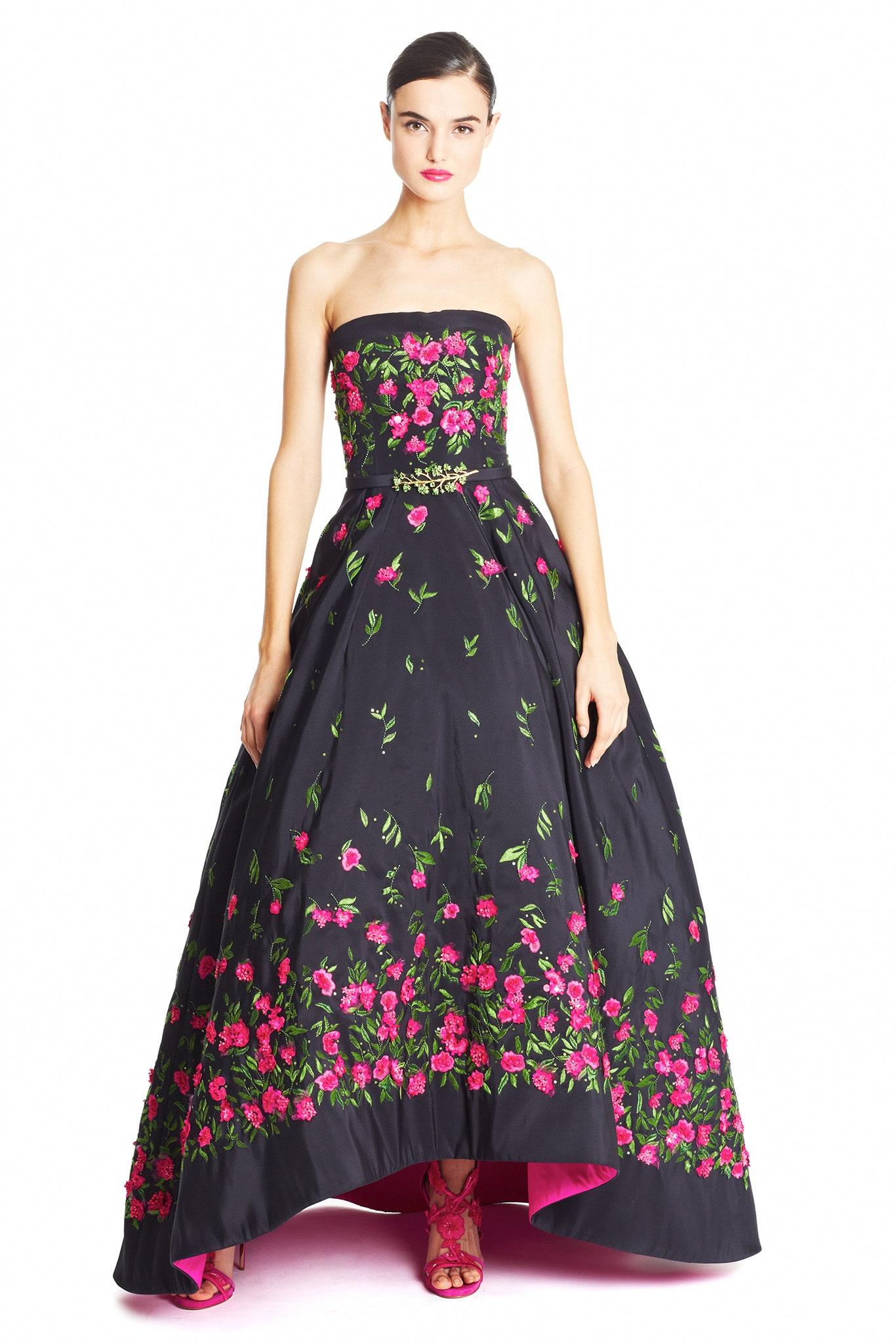 Women's 2015 Oscar de la Renta Black Ball Gown with Pink Beaded Flowers 