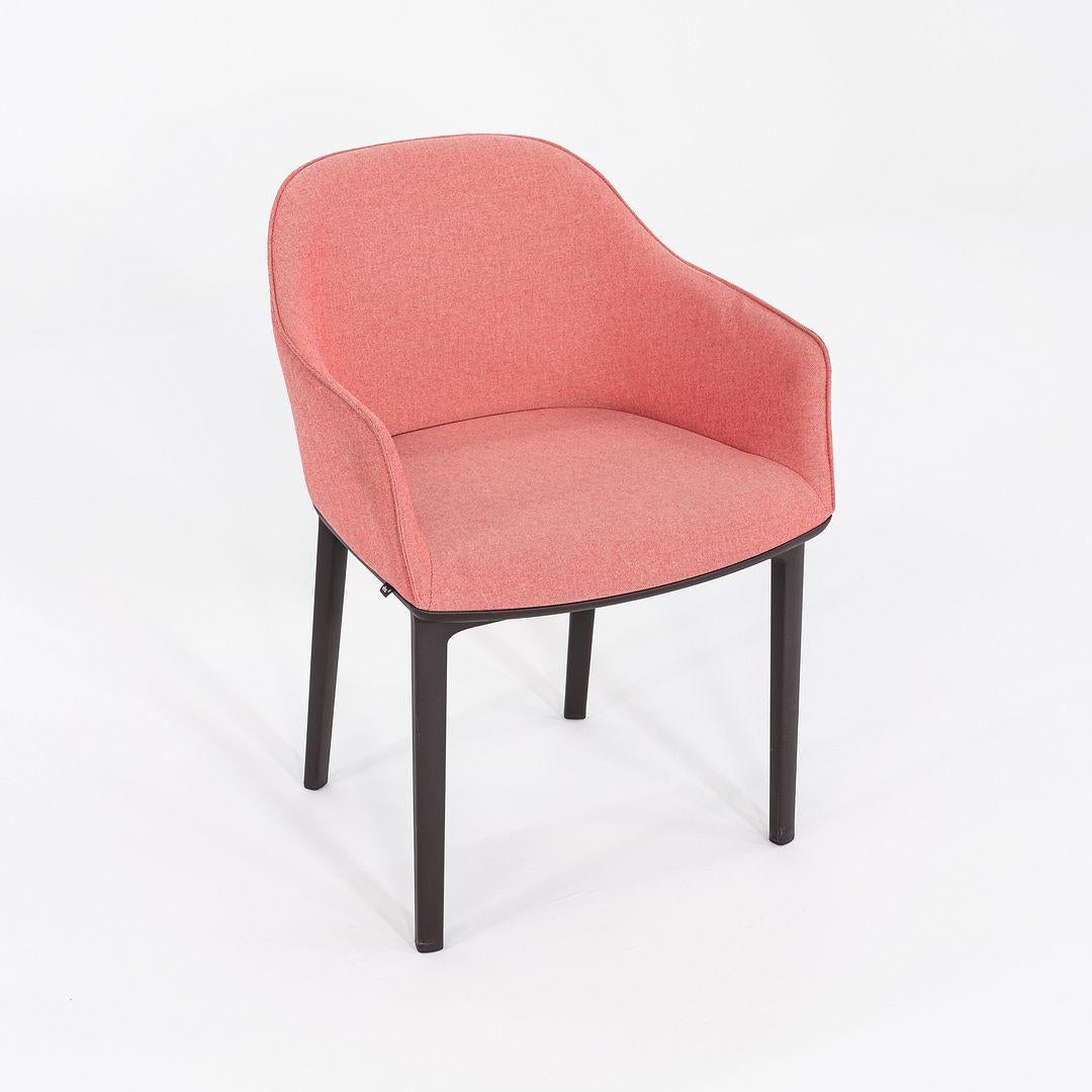 XXI secolo e contemporaneo 2015 Ronan and Erwan Bouroullec per Vitra Poltrone Softshell in tessuto rosso in vendita