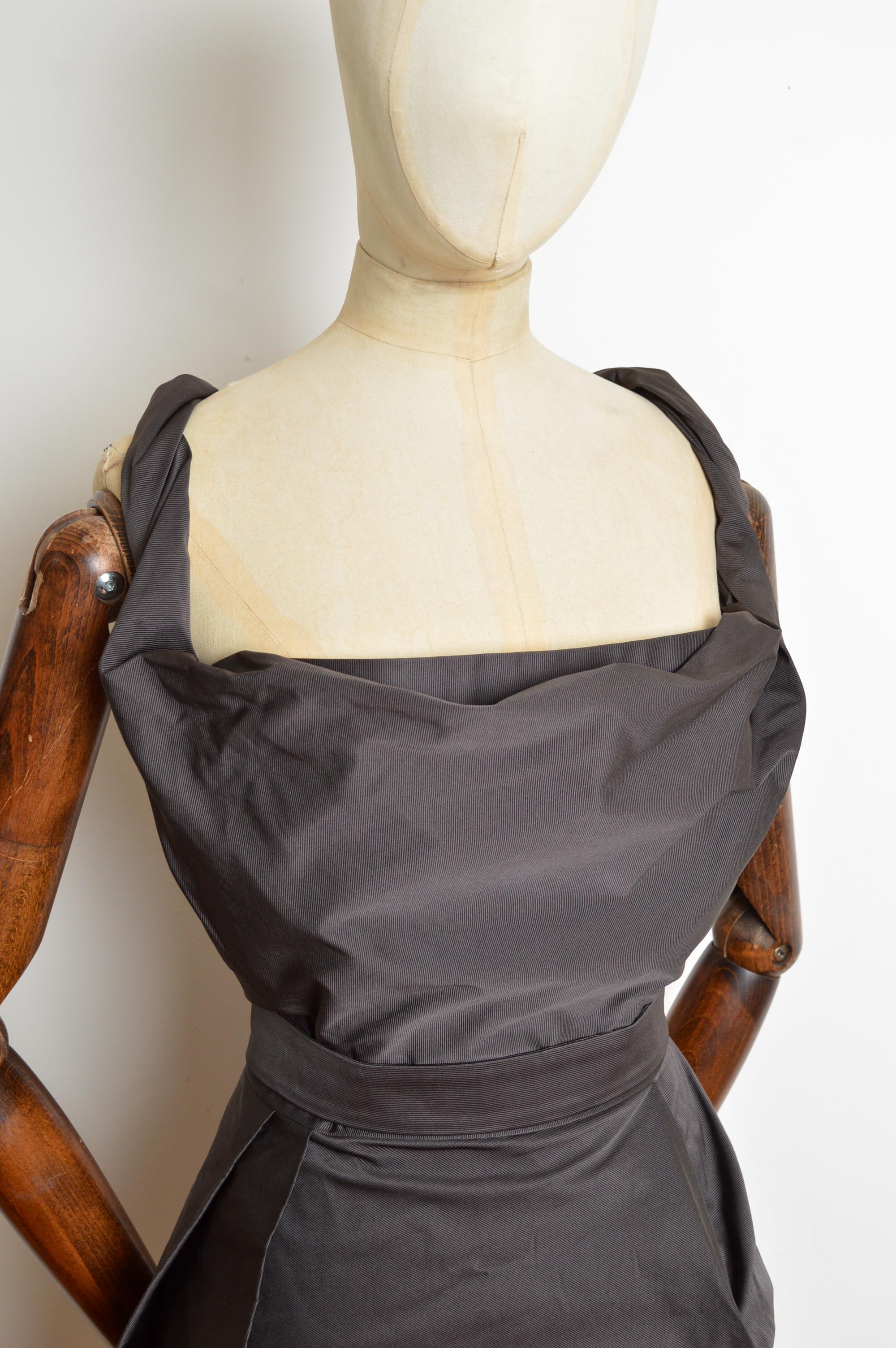 2015 Vivienne Westwood - Robe de cocktail à corset gris anthracite Pour femmes en vente