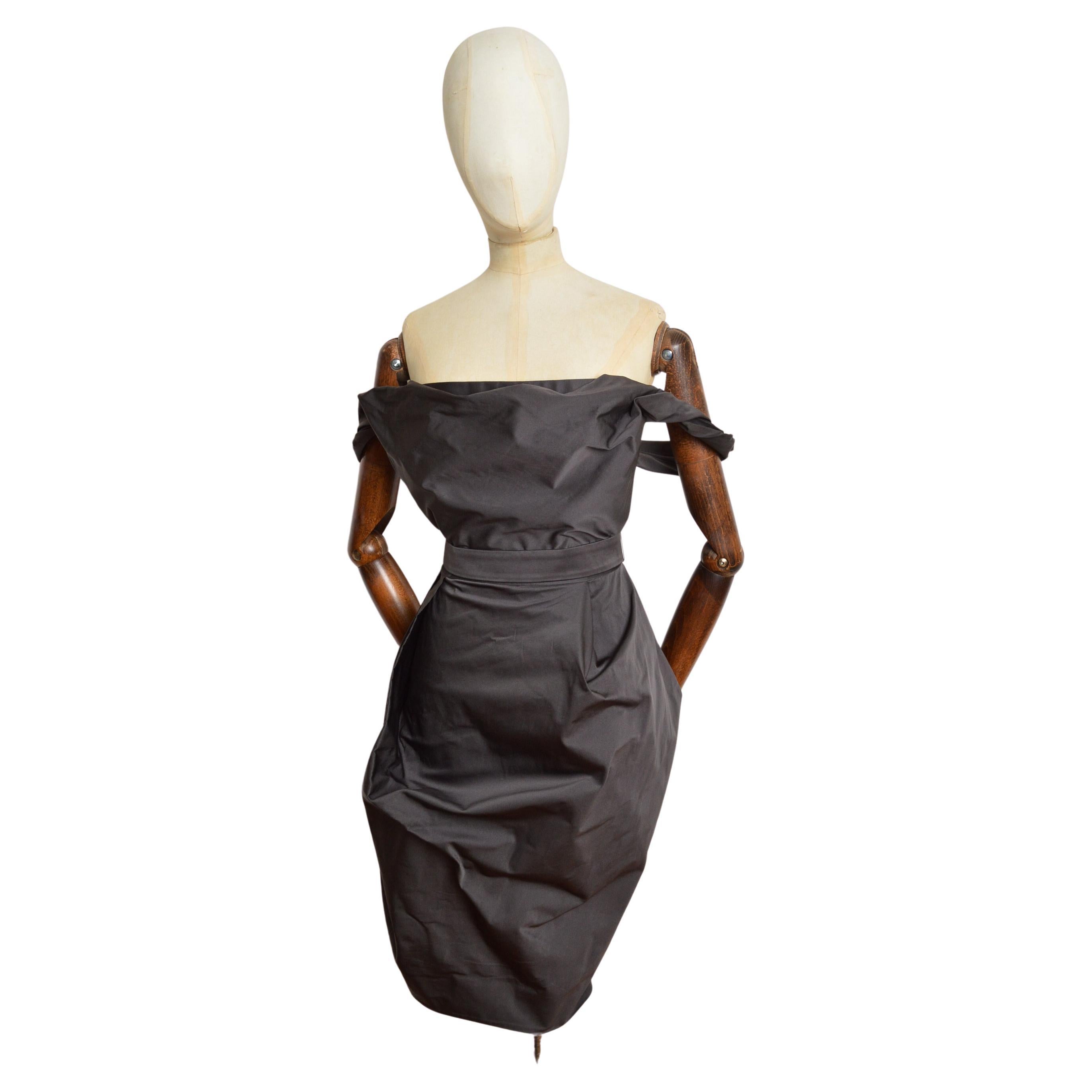 2015 Vivienne Westwood Vestido de cóctel corsé gris marengo