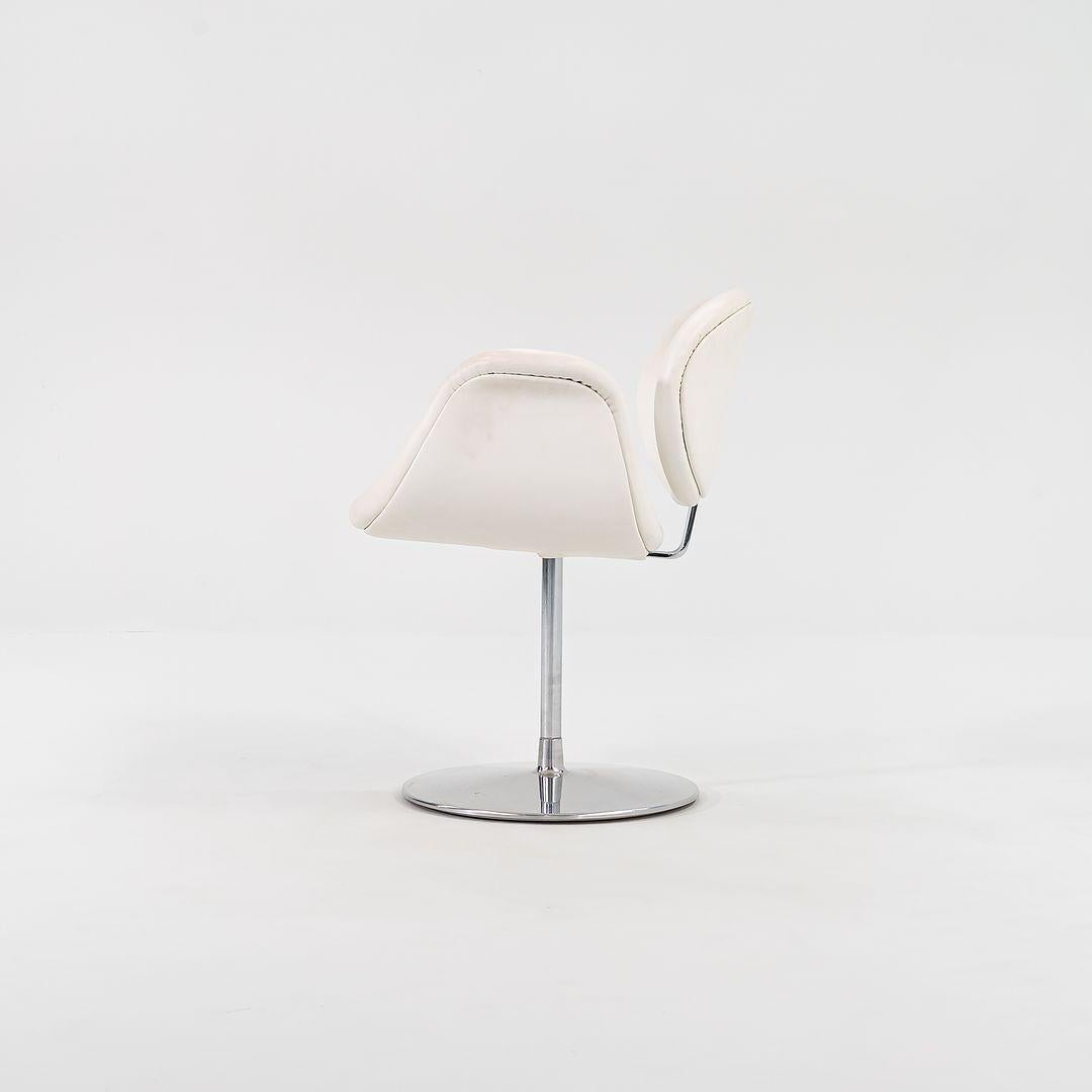 2016 Artifort Chaise Little Tulip de Pierre Paulin en cuir blanc et chrome en vente 3