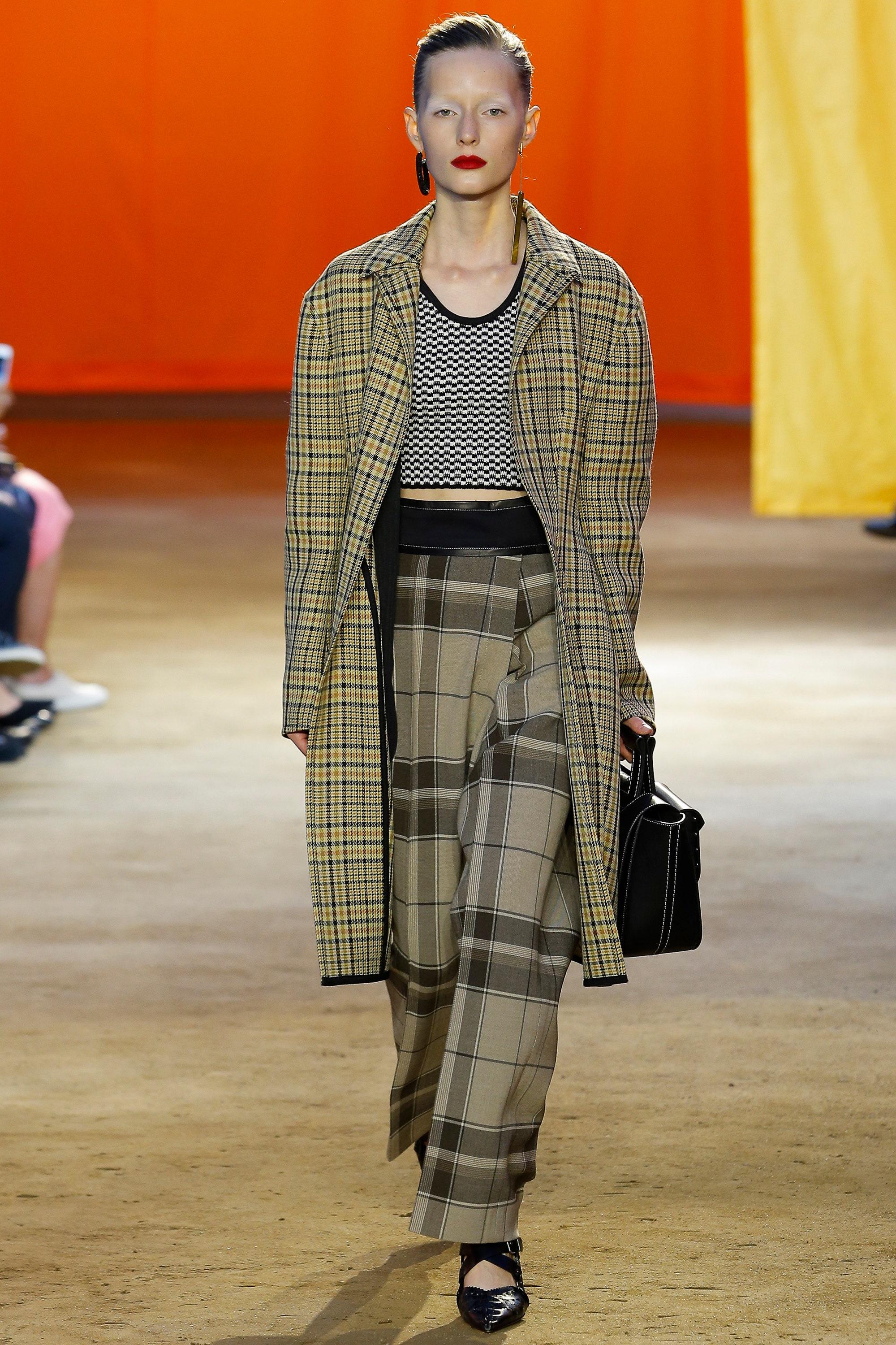 2016 Celine by PHoebe Philo pantalon de défilé à carreaux avec taille enveloppante- new en vente 4