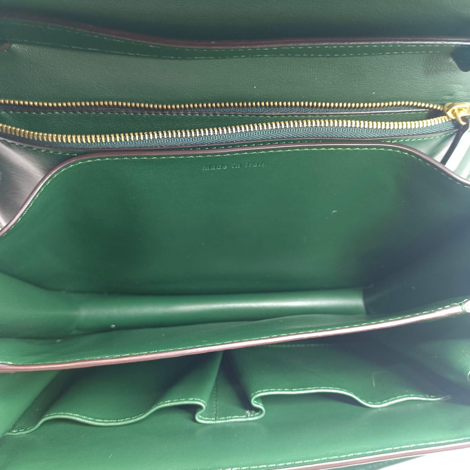 2016 Celine Smaragd Kalbsleder Medium Box Tasche im Angebot 5
