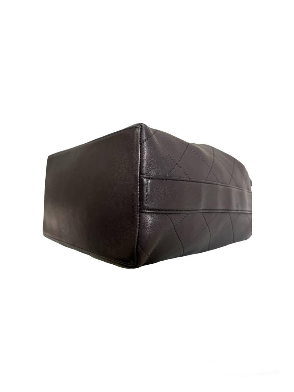 2016 Chanel Black Quilted Bucket Shoulder Bag For Sale 4