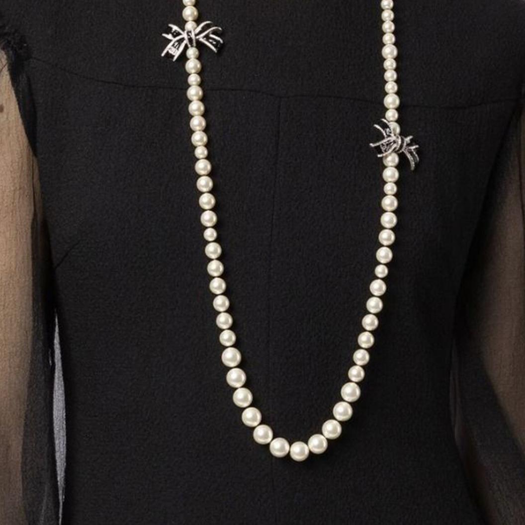 Women's 2016 Chanel bow necklace 