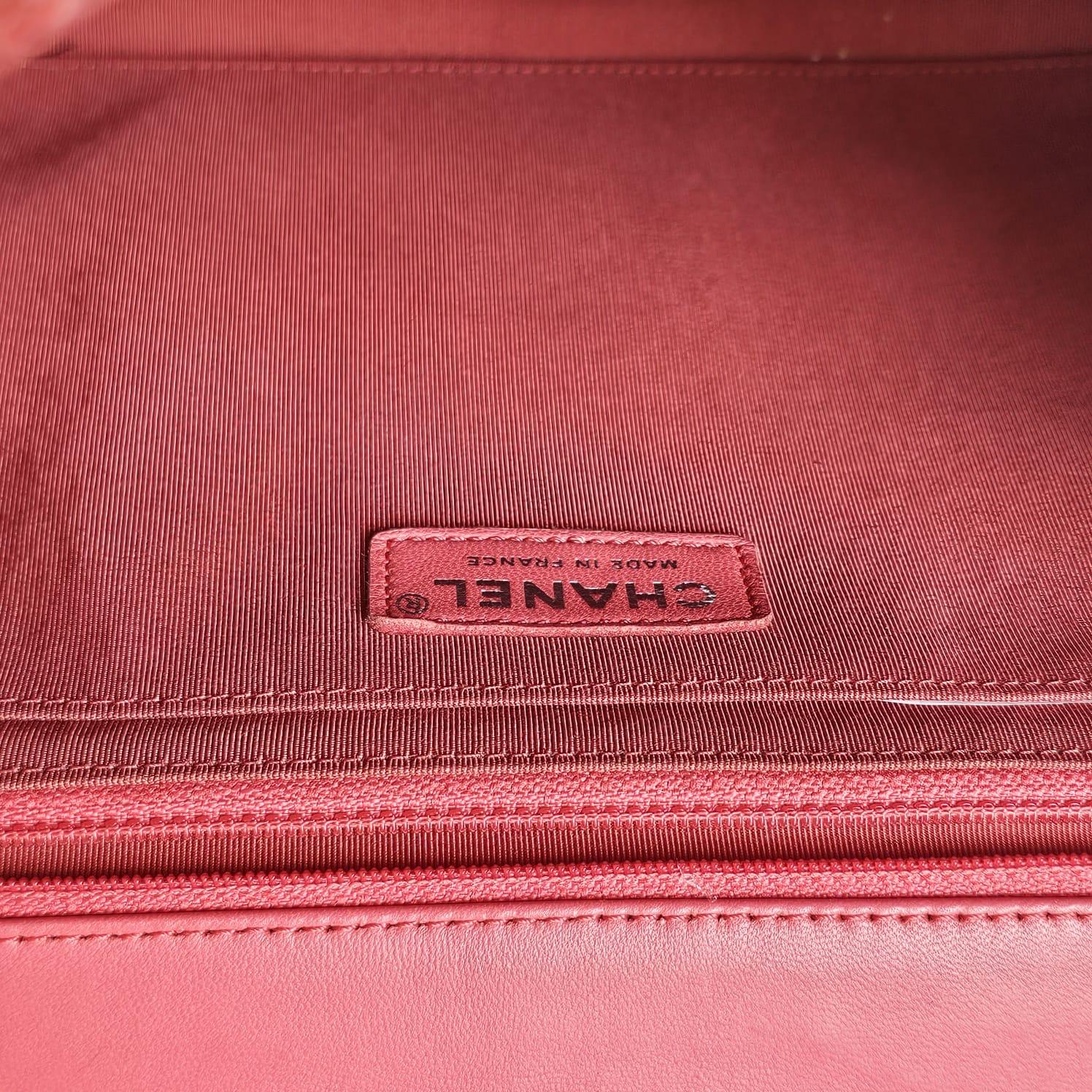 2016 Chanel Red Jumbo Patchwork Flap Bag für Damen oder Herren im Angebot