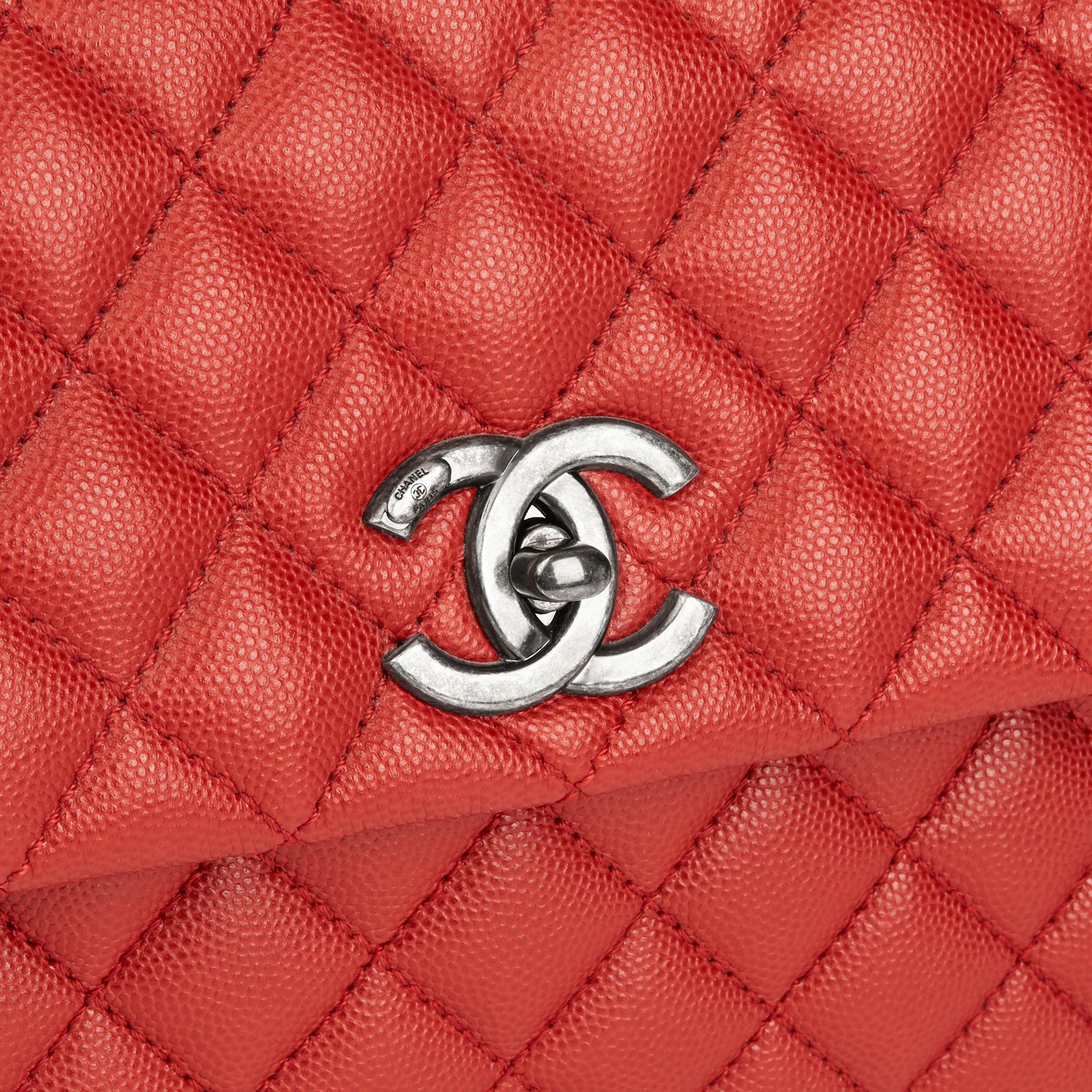 2016 Chanel Red Quilted Caviar Leather Medium Coco Handle In Excellent Condition In Bishop's Stortford, Hertfordshire